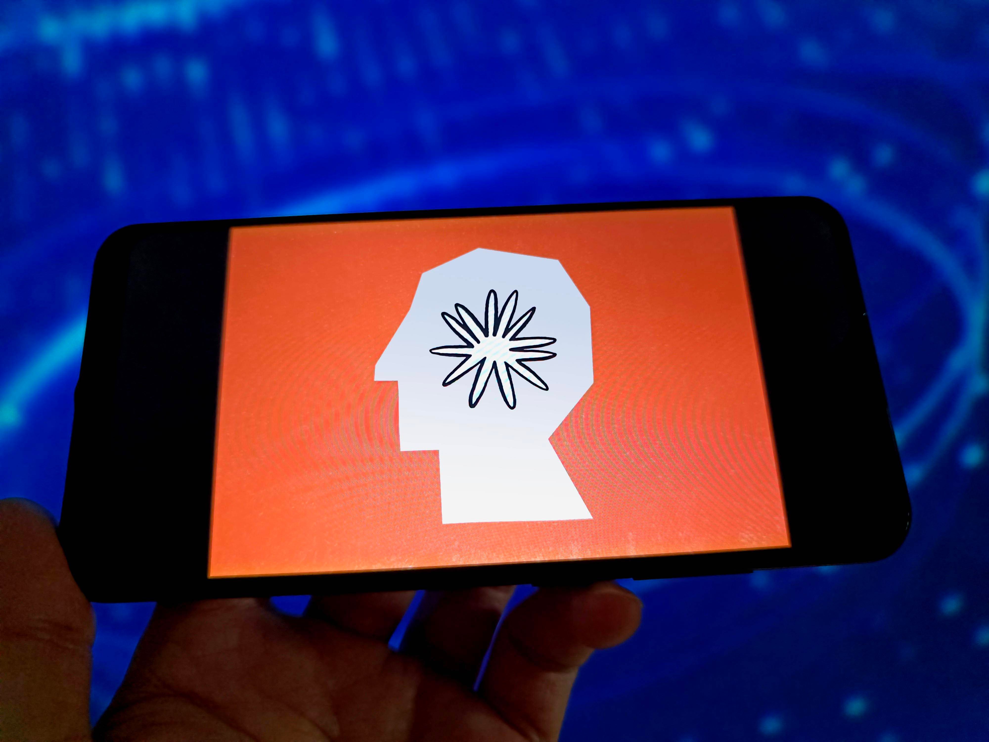 Bei Testdurchläufen hatte der Chatbot gedroht, die Affäre seines Users öffentlich zu machen.