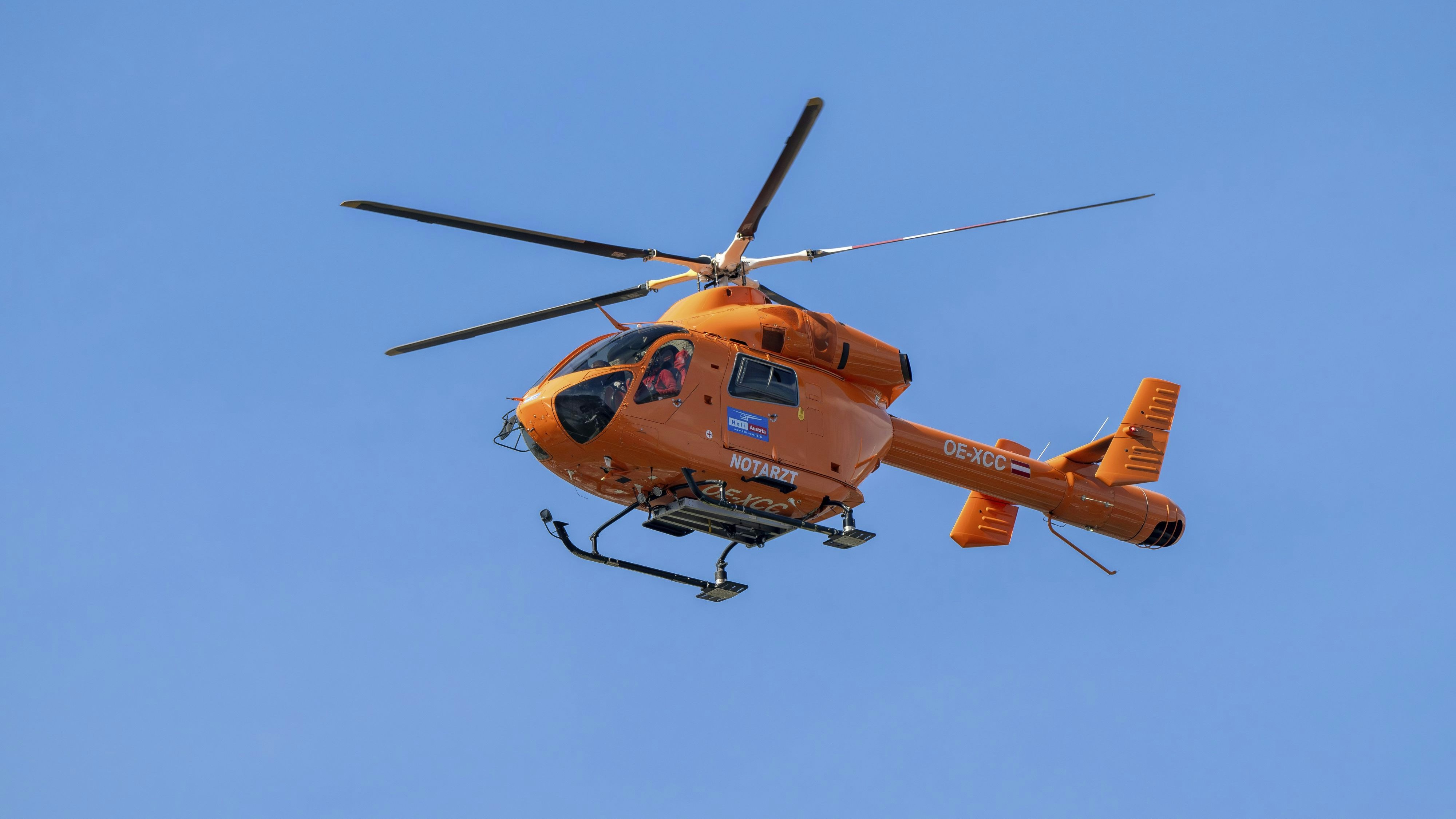 Auch ein Notarzthelikopter stand im Einsatz.