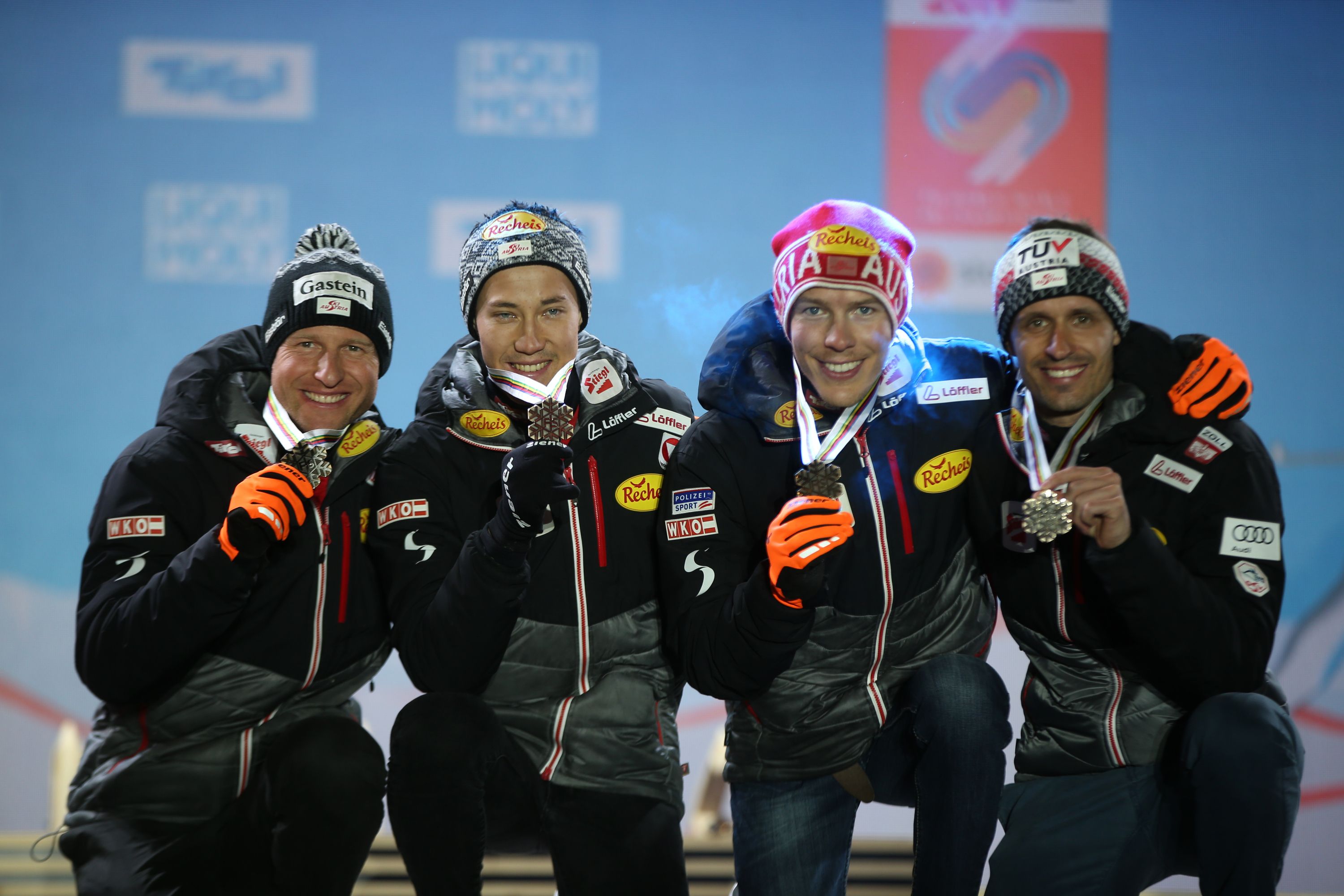Bernhard Gruber, Franz-Josef Rehrl, Mario Seidl und Lukas Klapfer holten 2019 gemeinsam Team-Bronze in der Nordischen Kombination. 