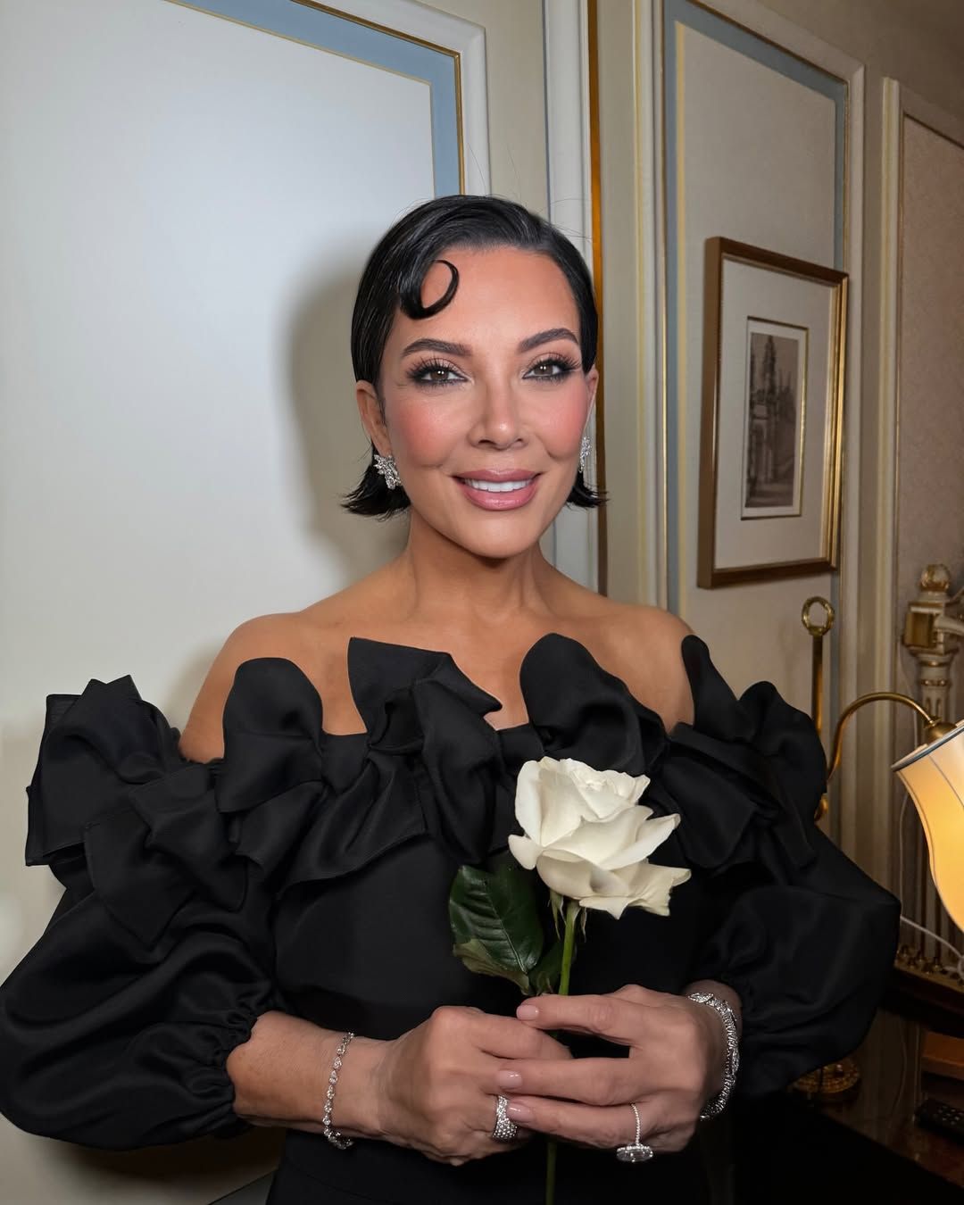 Kris Jenner sorgt mit ihrem jugendlichen Look für Spekulationen.