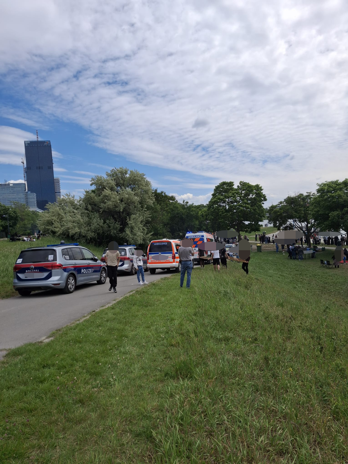 Ein Badeunfall sorgte für einen Großeinsatz in Wien-Donaustadt