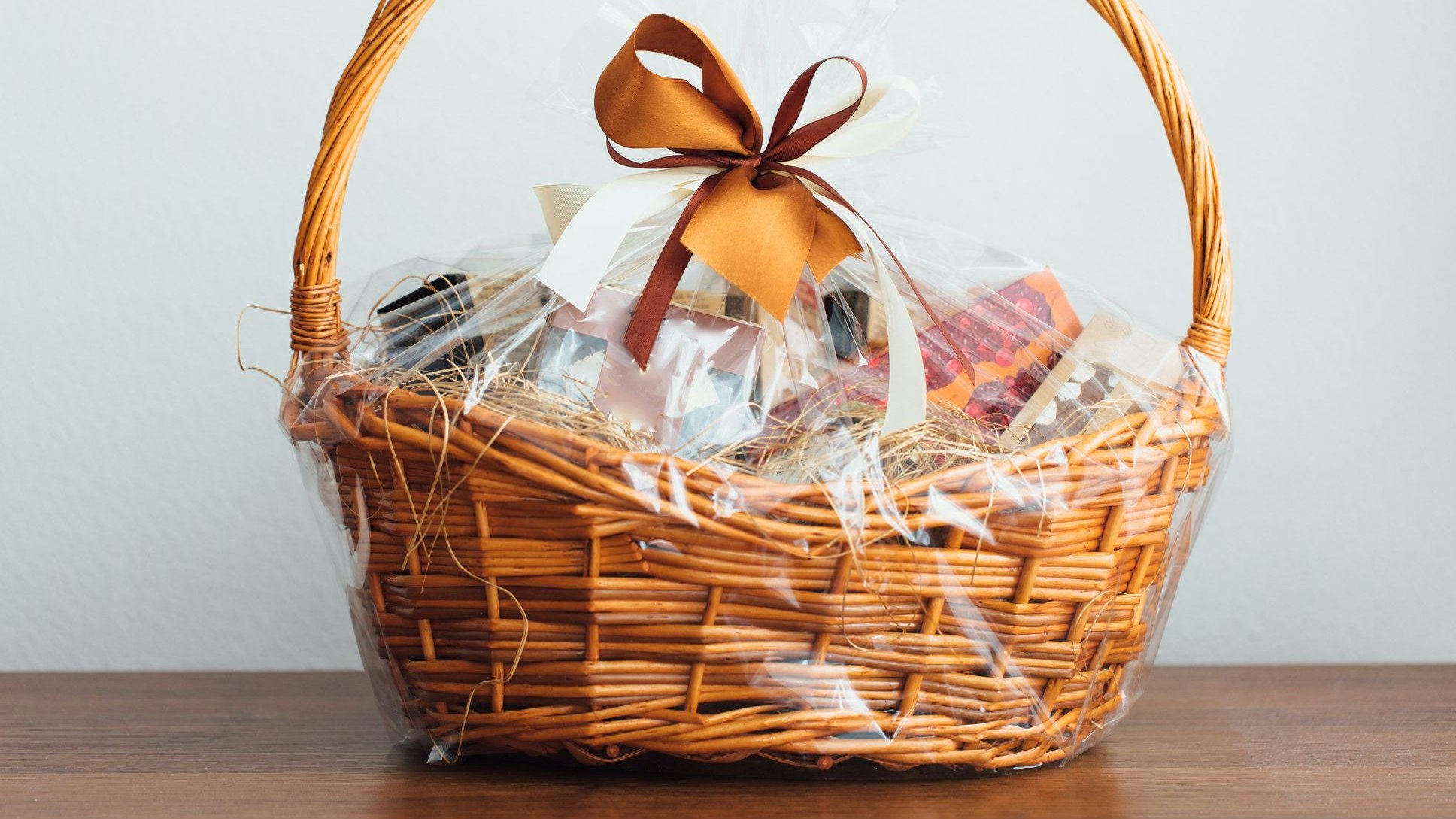 Eine junge Frau sollte sich mit einem Geschenkkorb und 200 € zufriedengeben.