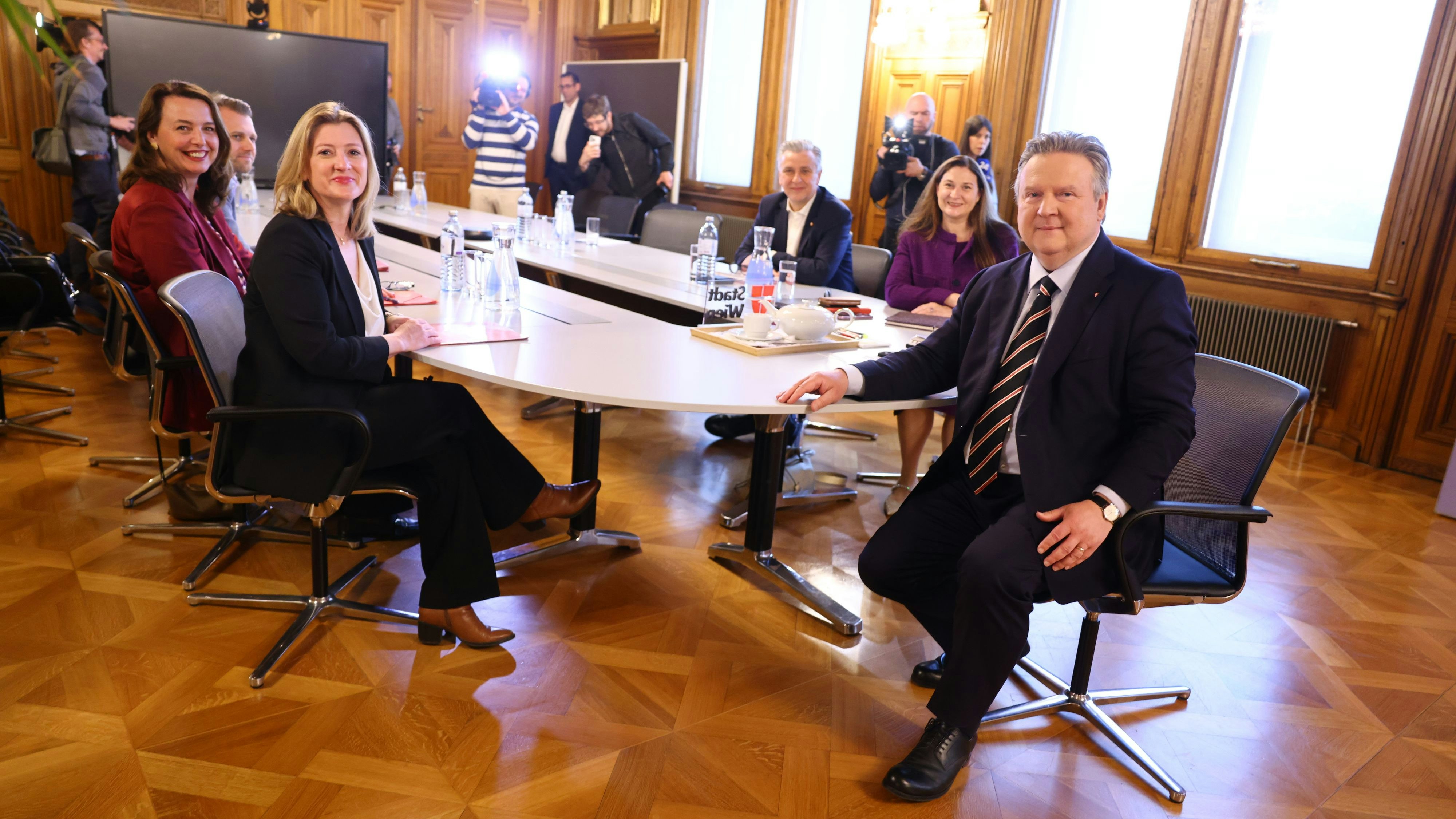 Rund drei Wochen dauerten die Koalitionsverhandlungen zwischen SPÖ und Neos.