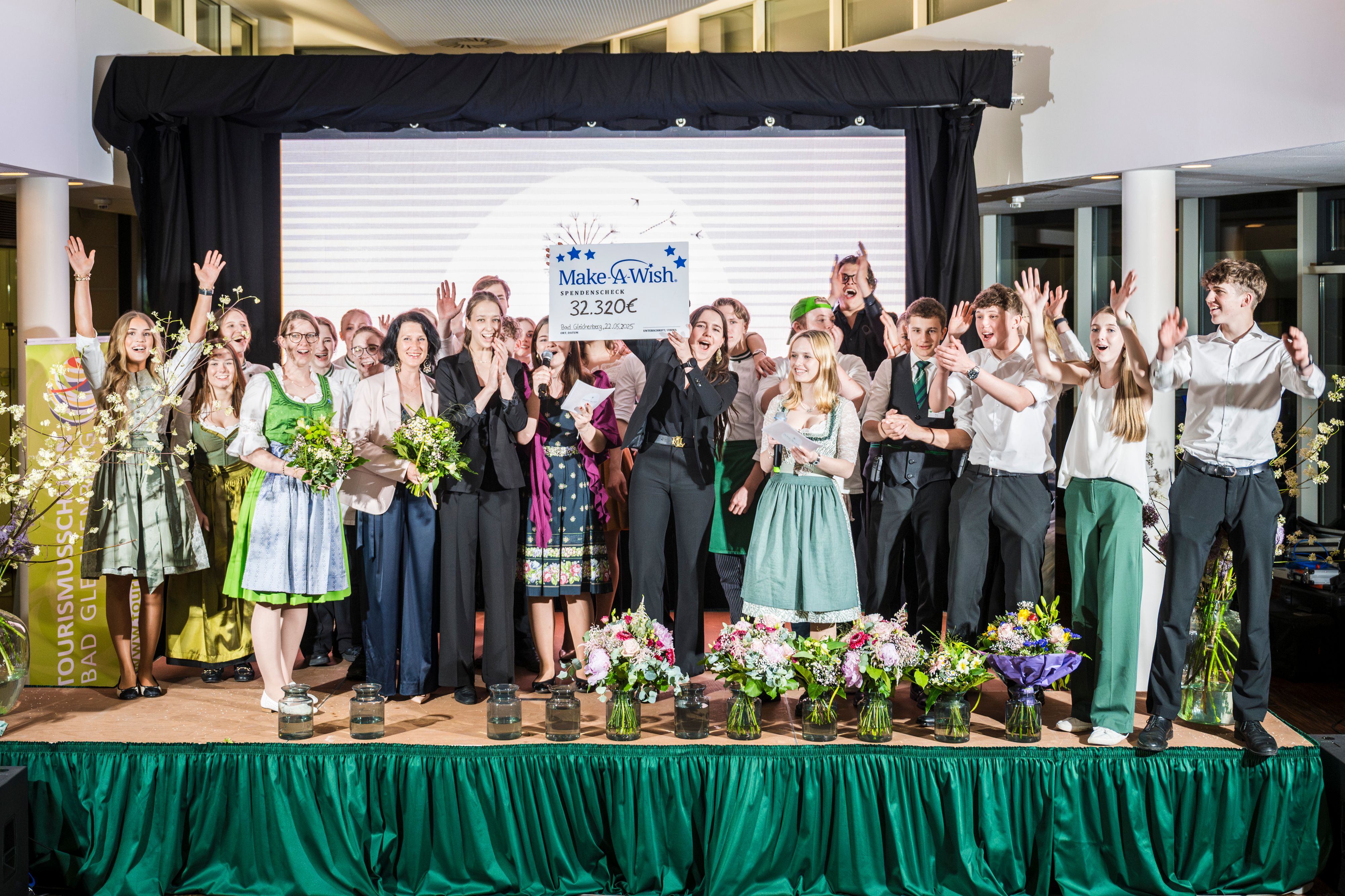 Charity-Dinner mit großem Erfolg: 32.320 Euro werden an kranke Kinder gespendet.