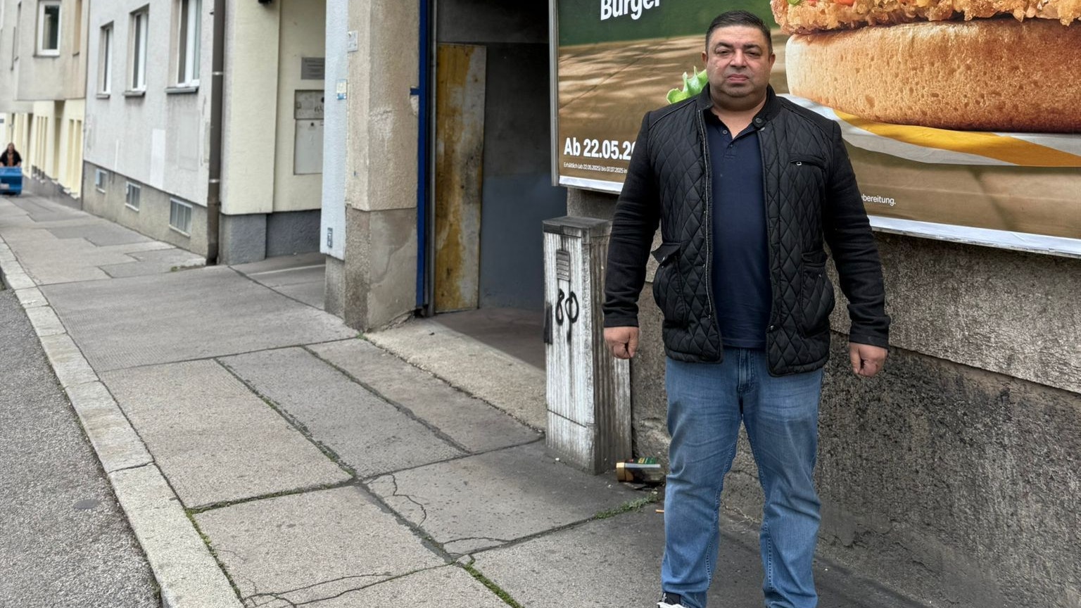 Vater Dragan (49) zeigte sich nach dem Gewalt-Exzess an seinem Sohn gegenüber "Heute" schockiert.