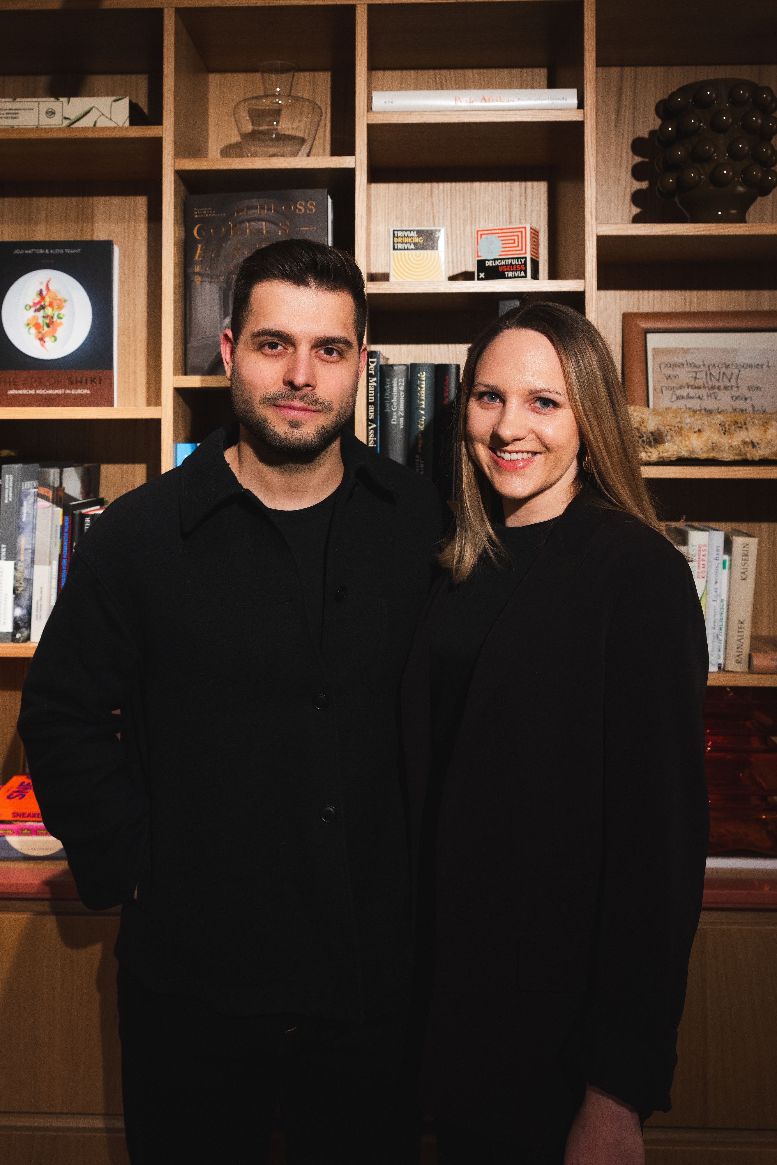 Heute.at - Dank VR-Brille: Karaoke im Duett mit Popstar