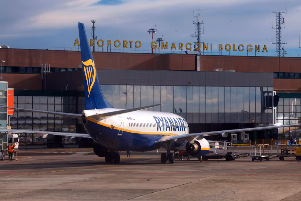 Eigentlich hätte Lena mit einer Easyjet-Maschine nach Berlin fliegen sollen – und landete in Bologna.