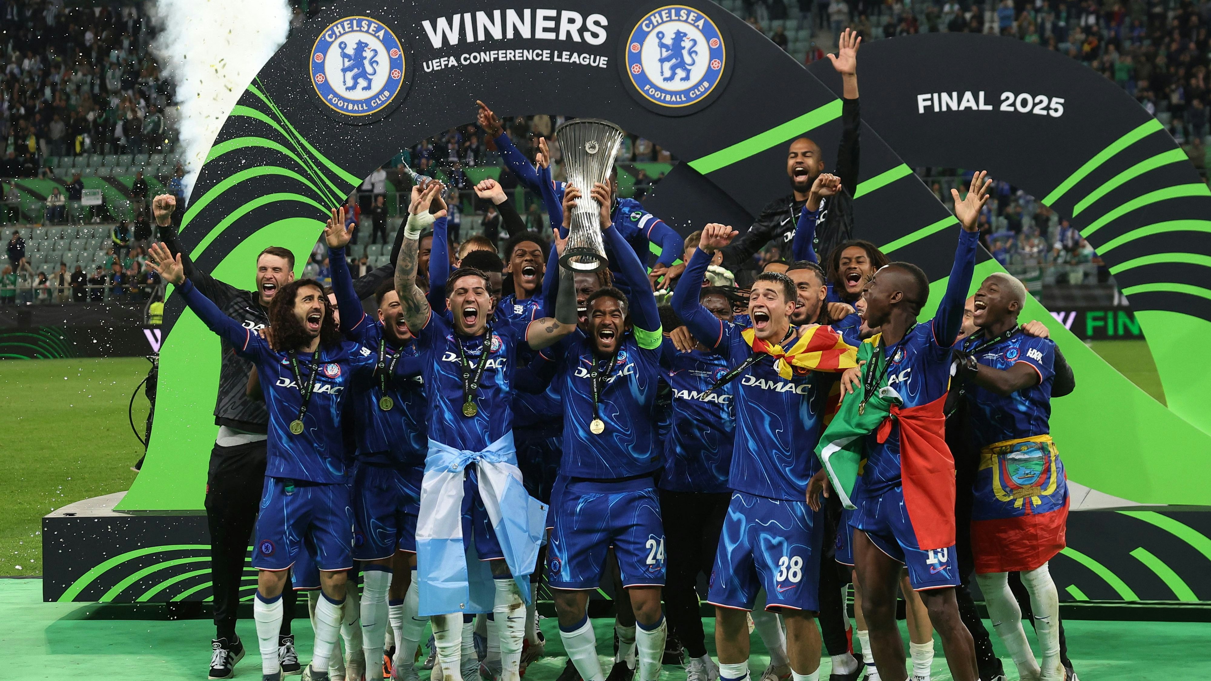 Heute.at - 4:1, Spiel gedreht! Chelsea gewinnt Conference League