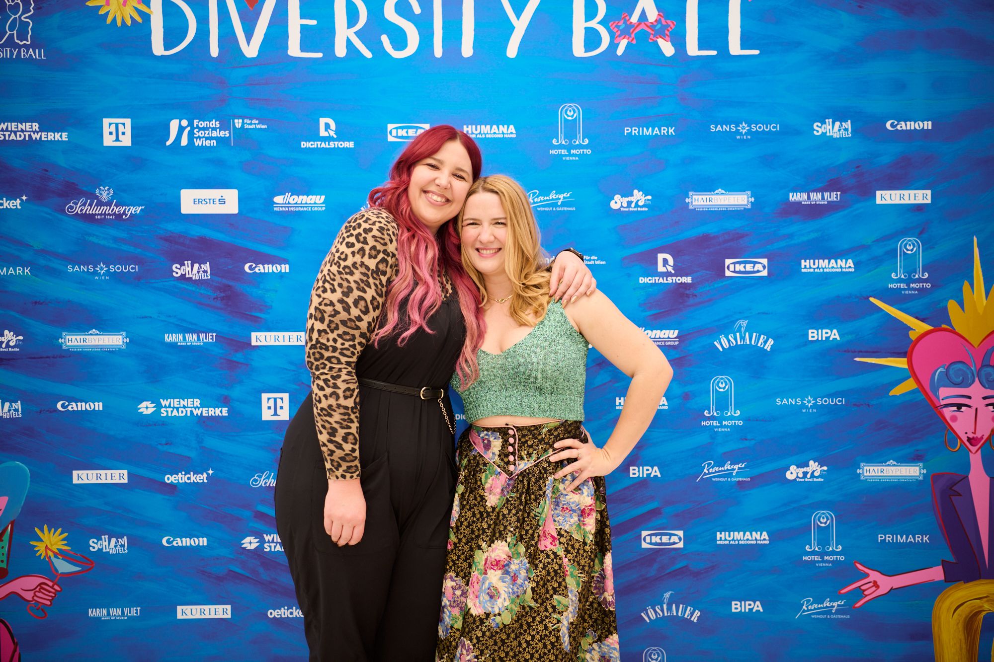 Musikerinnen, PÄM und Billie Steirisch freuen sich schon auf den 17. Diversity Ball am 6. September. 