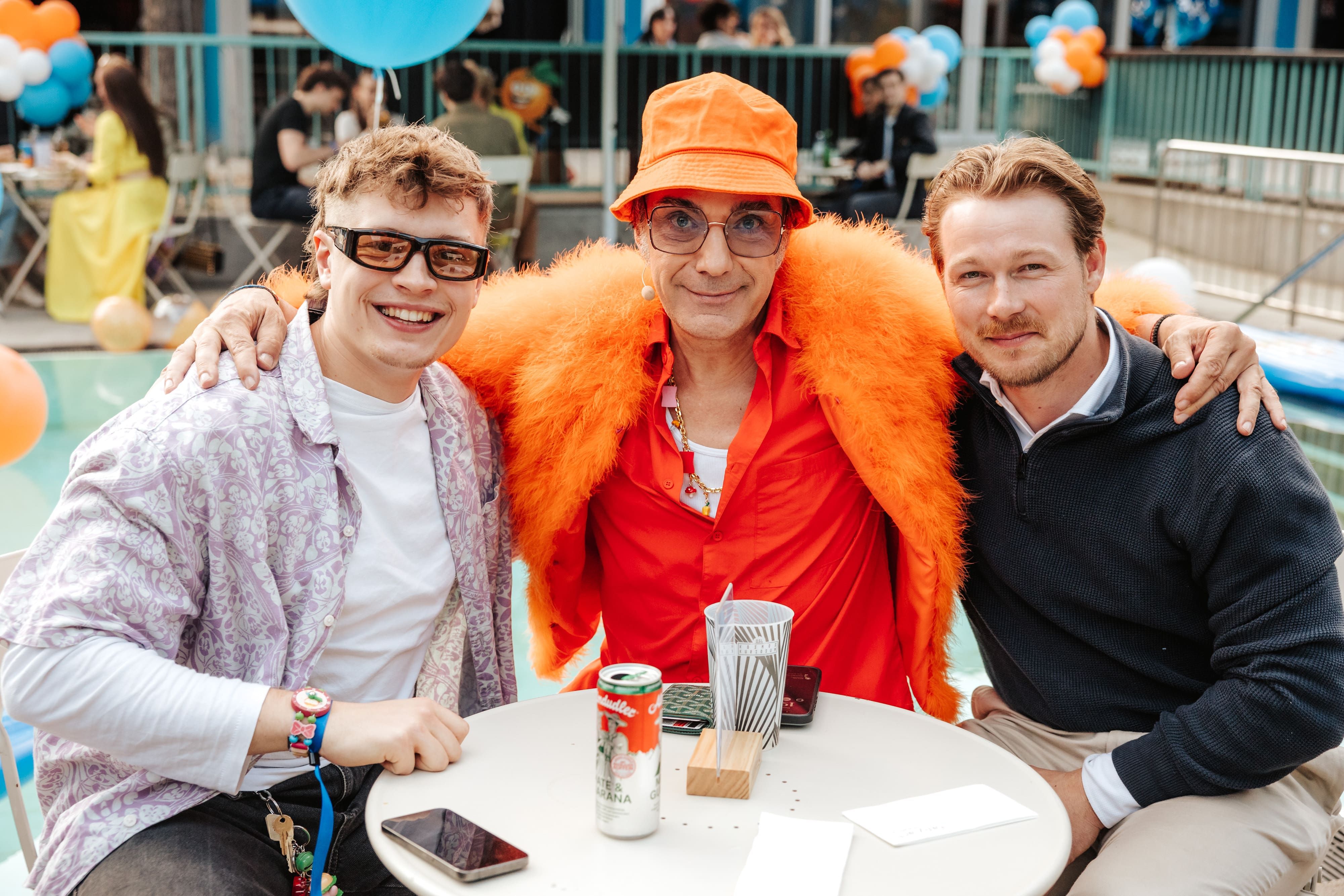 Influencer Paul Grohmann, Sprudelkönig Thomas Heribert Klein und Schauspieler Max Ratzenböck genossen einen spritzigen Abend.
