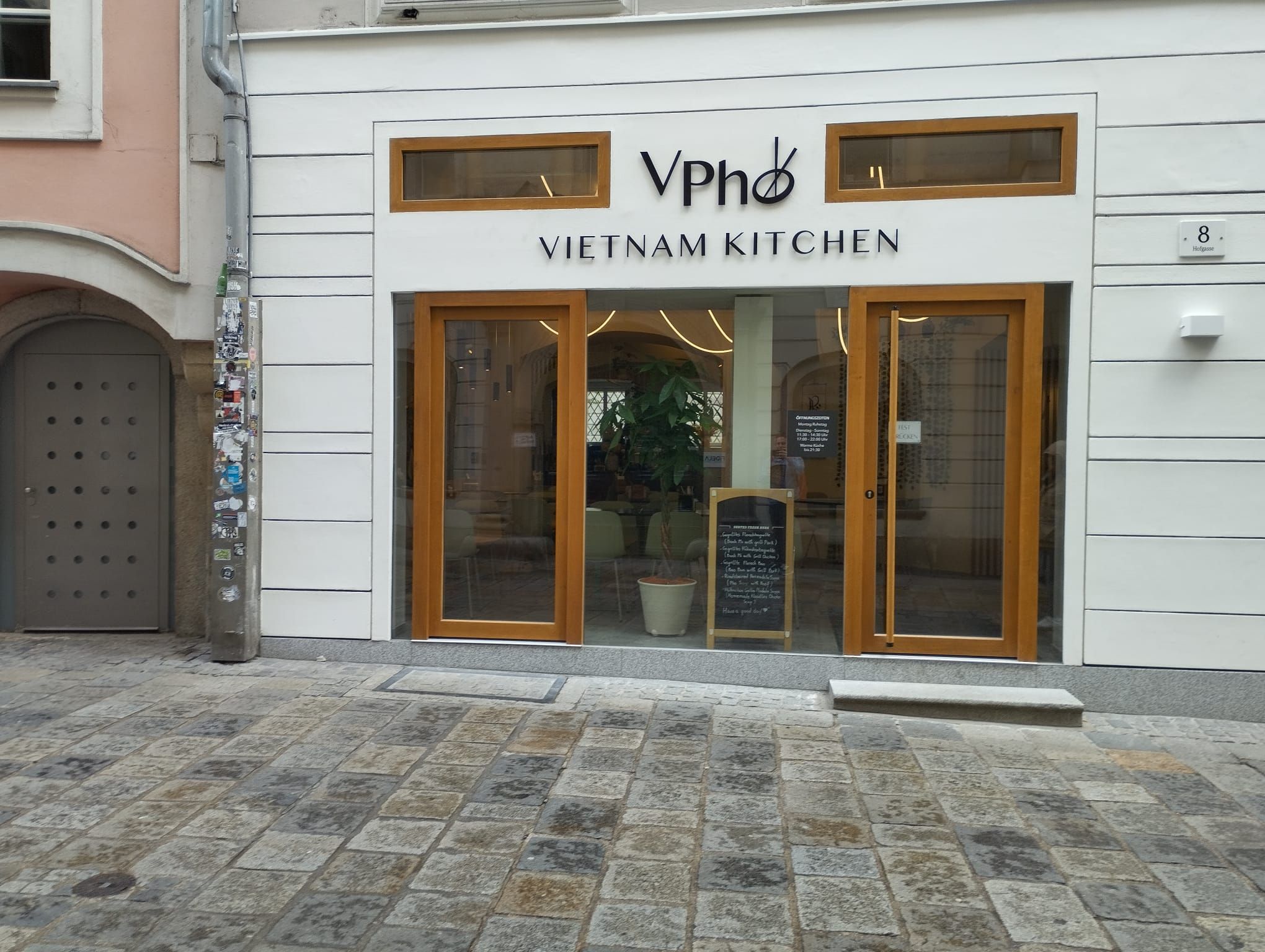 In der Linzer Altstadt hat ein neuer Vietnamese eröffnet.