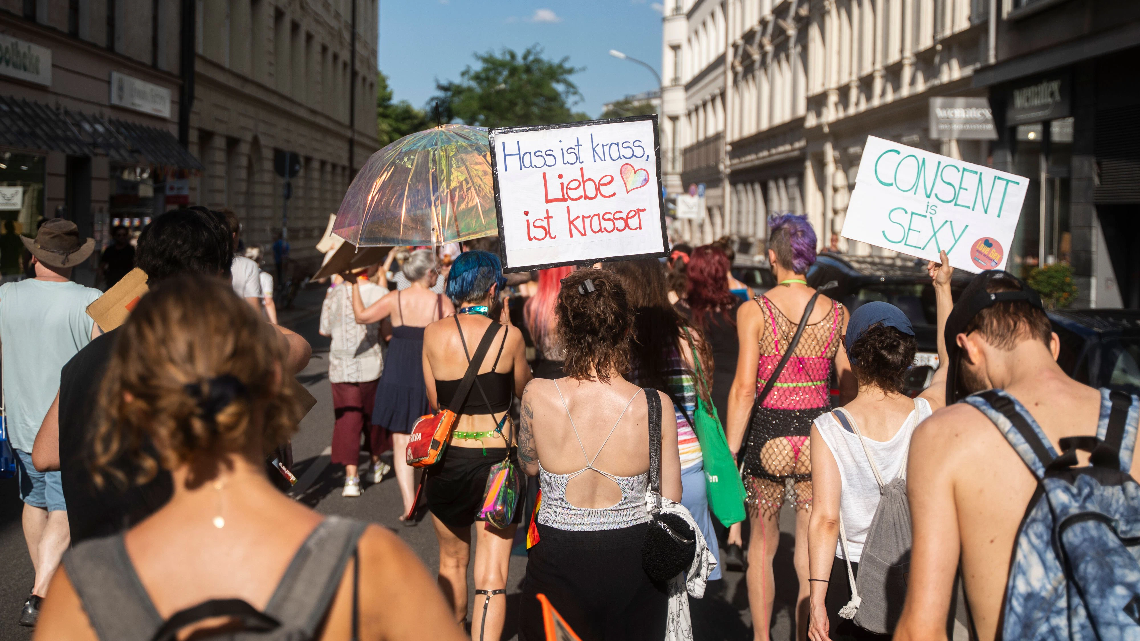 Das Ist Der Slut Walk In M nchen Heute at das-ist-der-slut-walk-in-m-nchen-heute-at