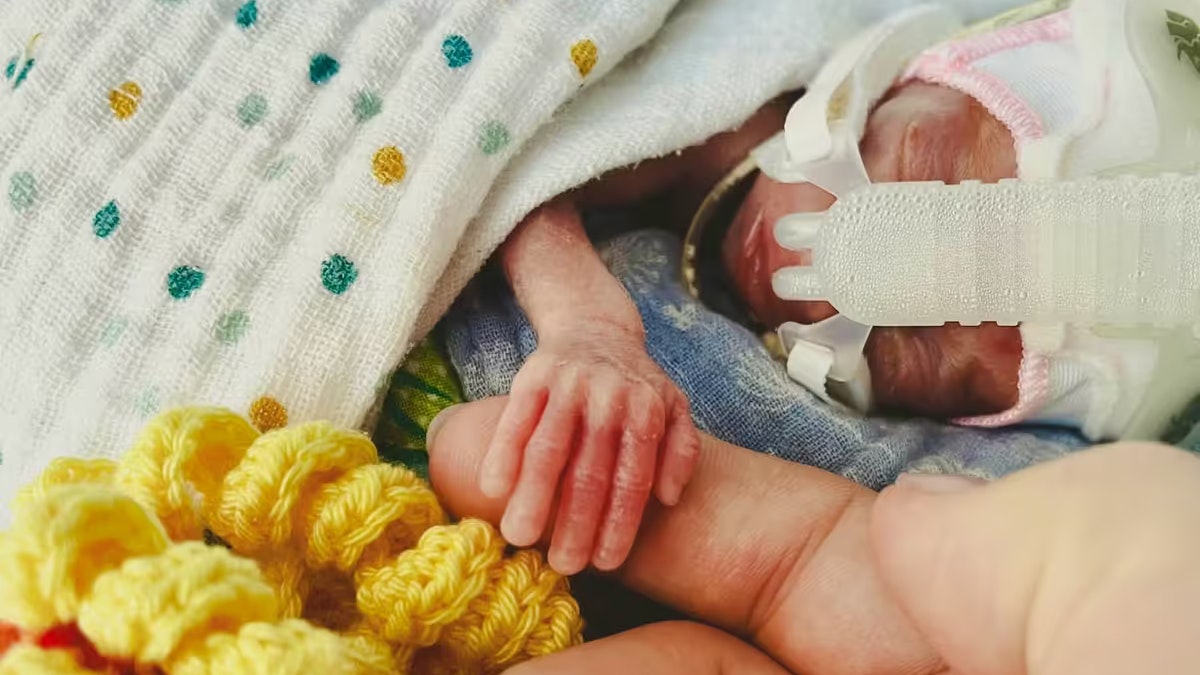 Maries Überleben sei nicht nur ein Erfolg der modernen Medizin, sondern auch ein Zeugnis von elterlicher Liebe, Teamgeist und unerschütterlicher Hoffnung