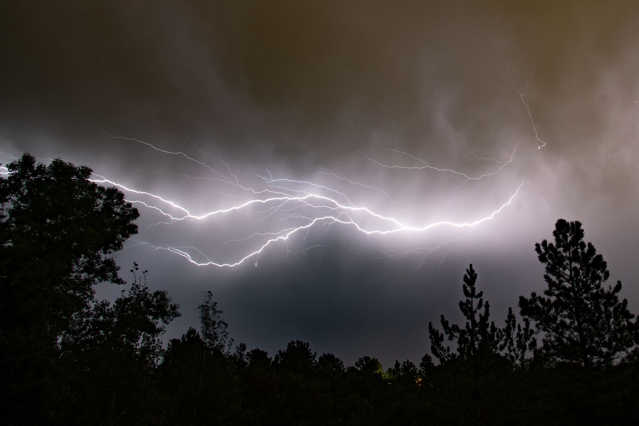 Allen voran am Sonntag drohen in Teilen Österreichs starke Gewitter. (Symbolbild)