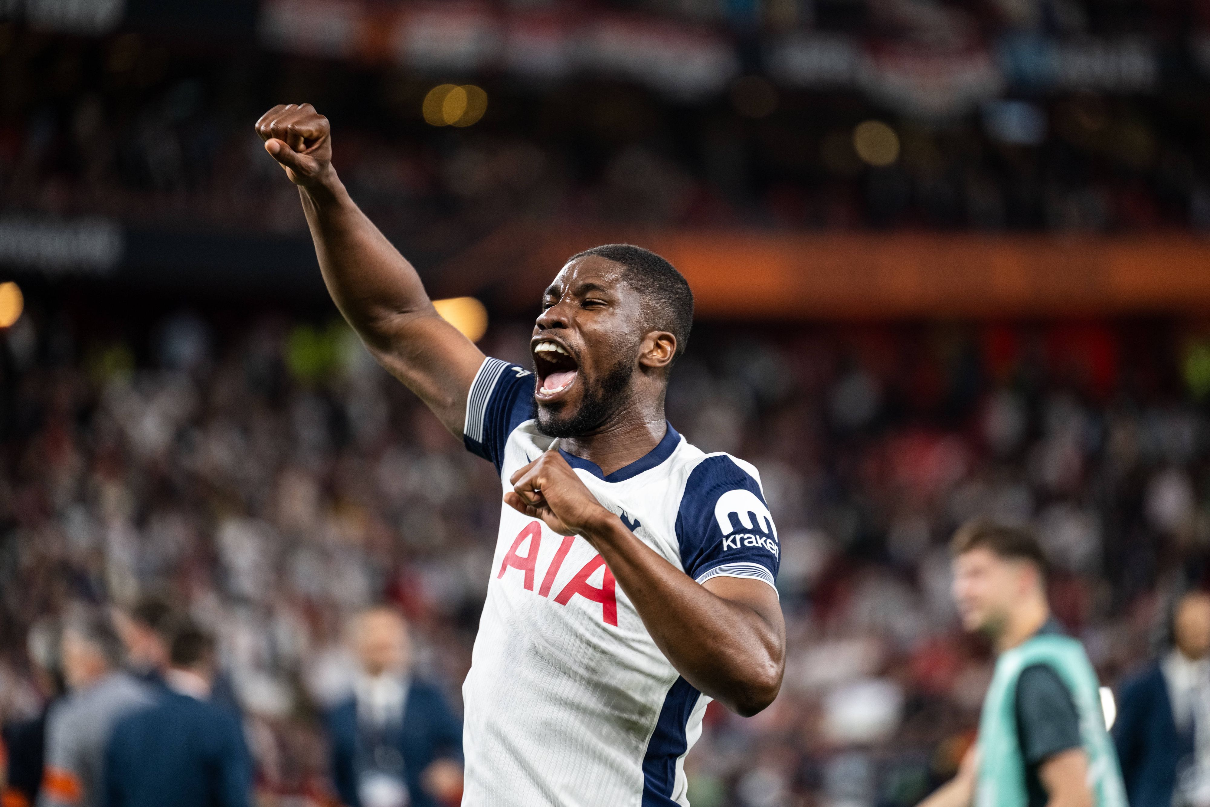Kevin Danso gewann mit Tottenham die Europa League.