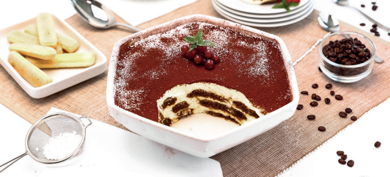 Der Nachtisch-Klassiker ist schnell gemacht. Die QimiQ Tiramisu-Creme ist mit italienischer Mascarpone zubereitet.