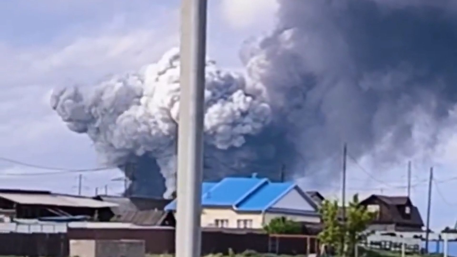 Russland soll mehr als 40 Maschinen bei ukrainischen Drohnenangriffen verloren haben.