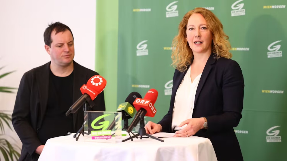 Georg Prack, Wohnsprecher, Parteivorsitzende Judith Pühringer und Ida Belaga, Sprecherin GRAS Wien (v.l.)