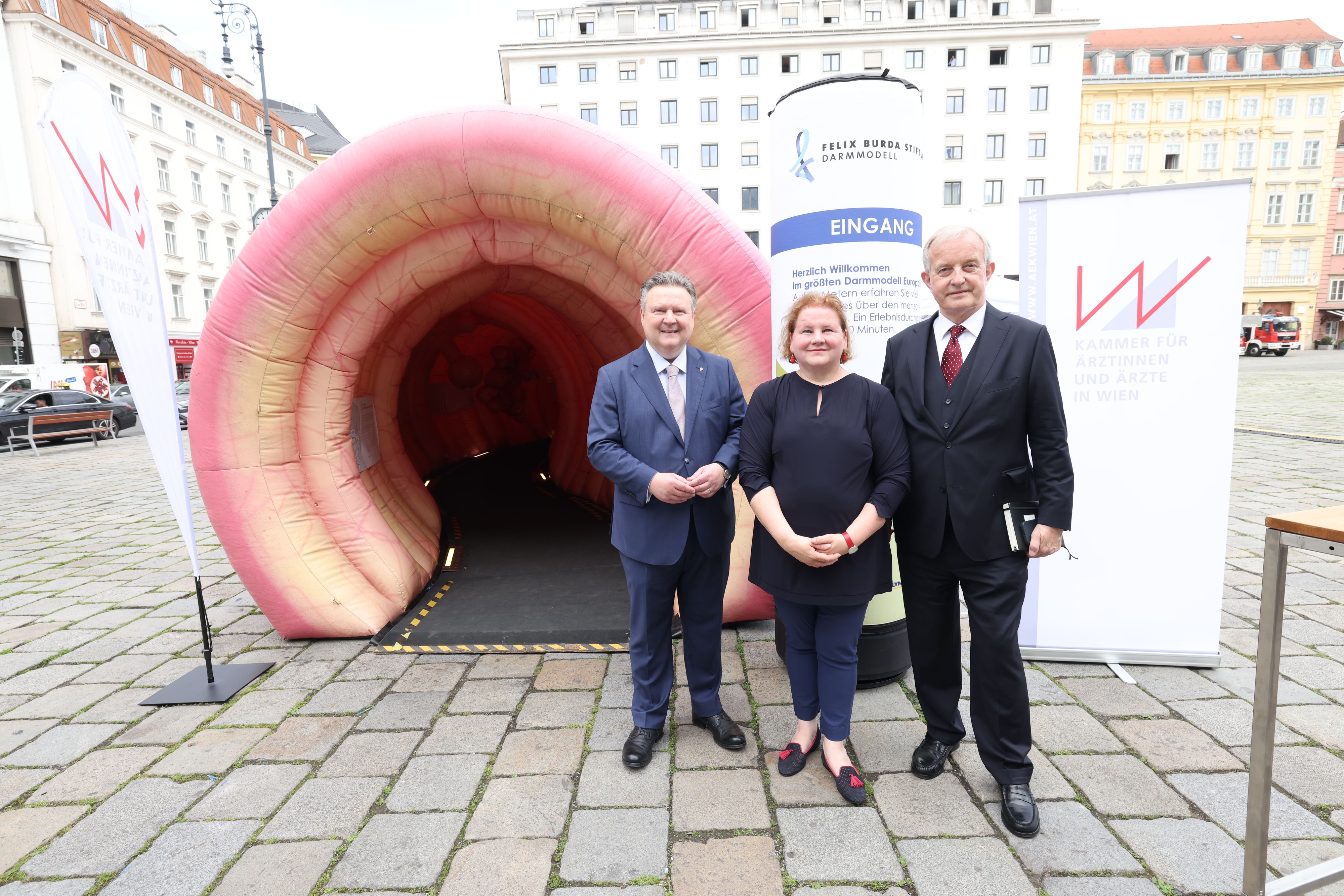 Bürgermeister, Michael Ludwig, Sozialministerin, Korinna Schumann und Ärztekammer-Präsident Johannes Steinhart