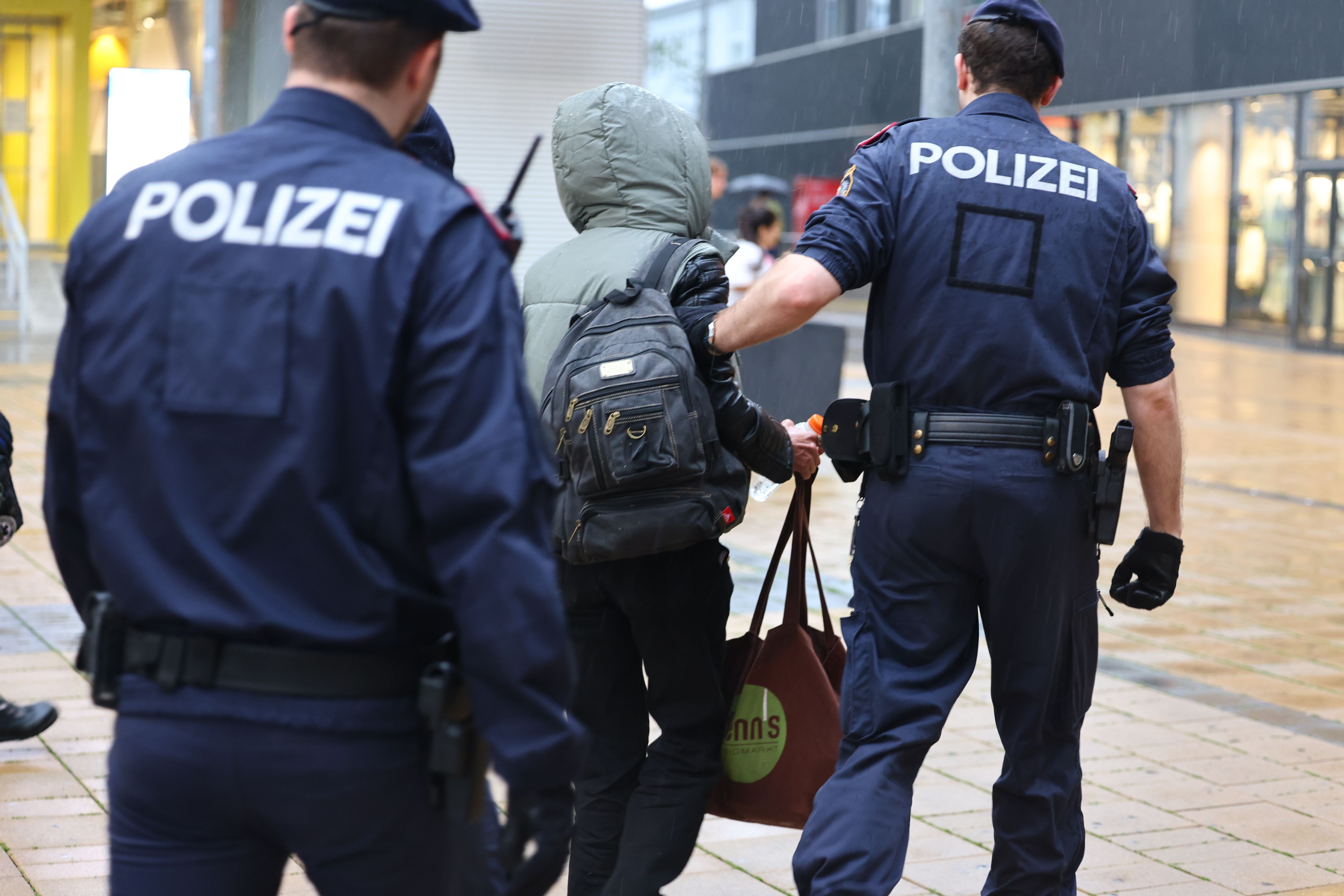 Die Wiener Polizei konnte bei Einsätzen 32 Waffen sicherstellen. Sechs davon bei Minderjährigen.