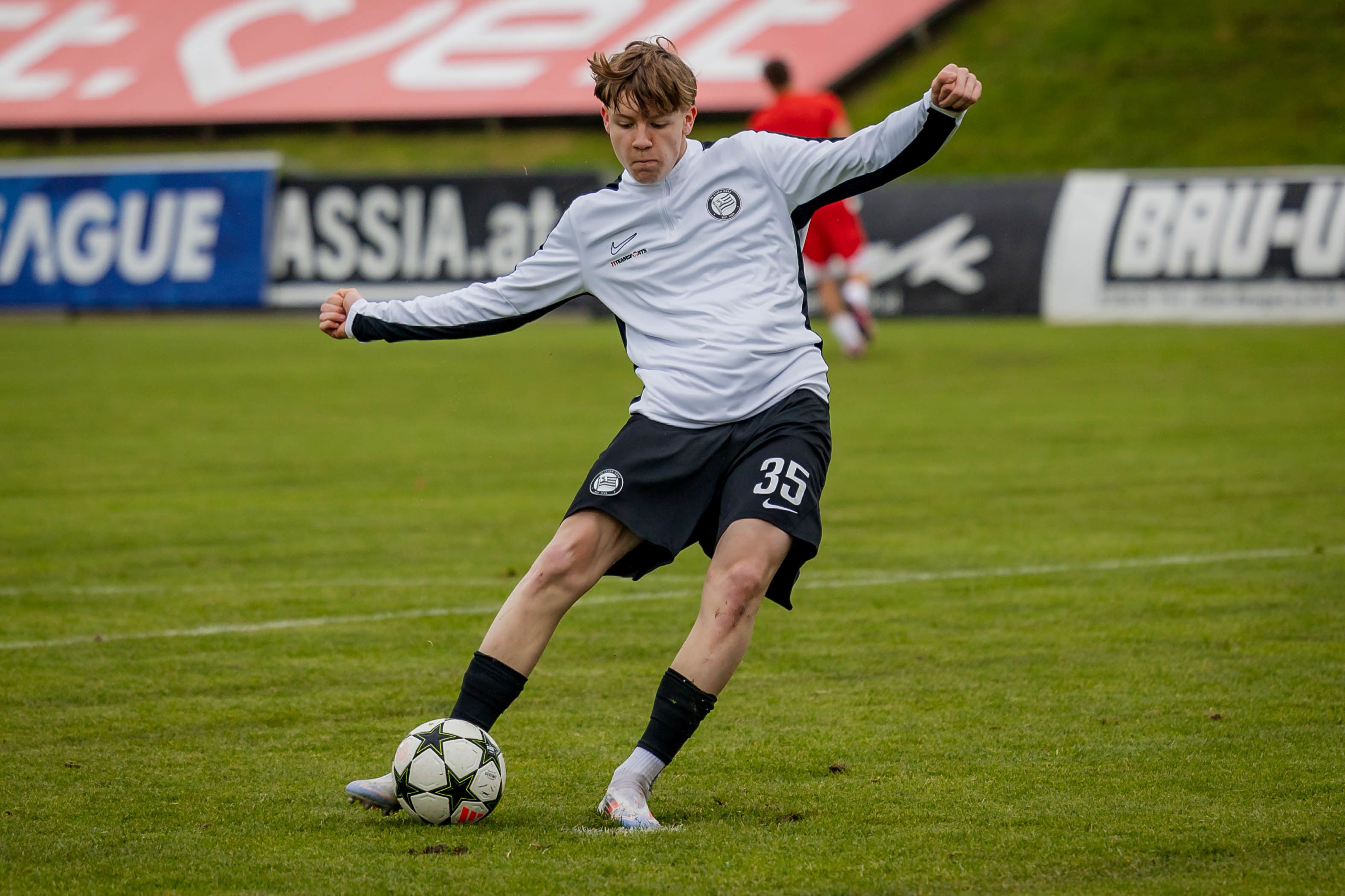 Luca Weinhandl bliebt Sturm erhalten.