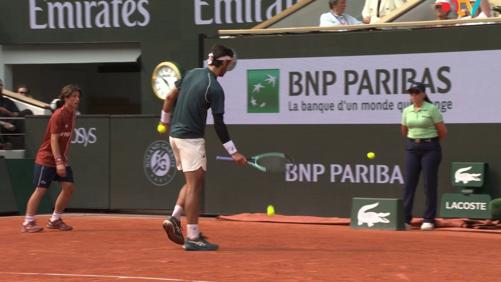 Heute.at - Djokovic raus, Musetti nicht – Frust-Treffer regt auf