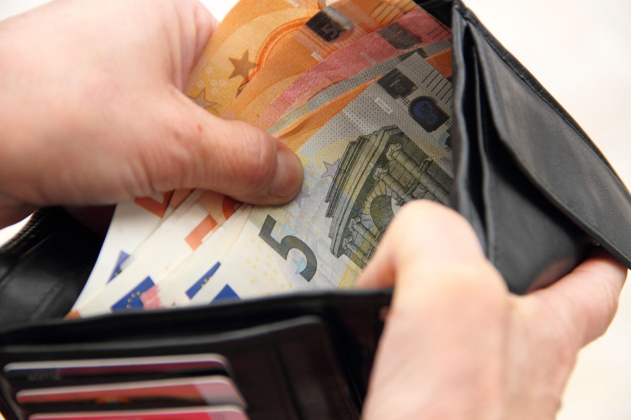 Die Bürger werden die Sparpläne der Regierung spüren. (Symbolbild)