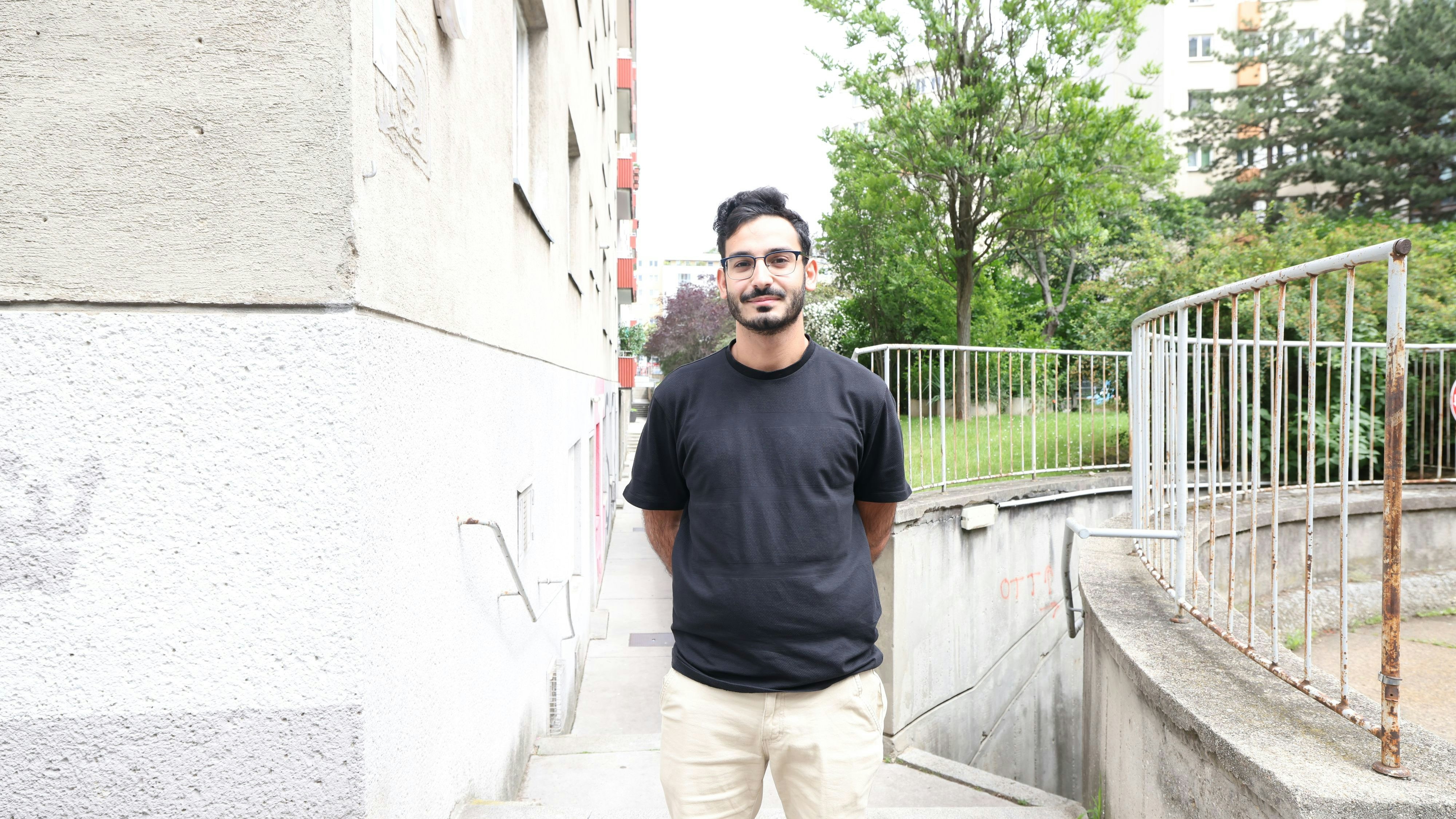 Enes (24) war als Ersthelfer vor Ort und versuchte den Nachbarn wiederzubeleben. 