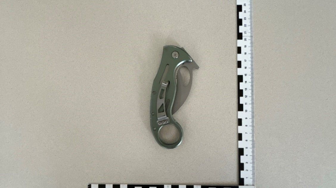 Das Klappmesser konnte sichergestellt werden.