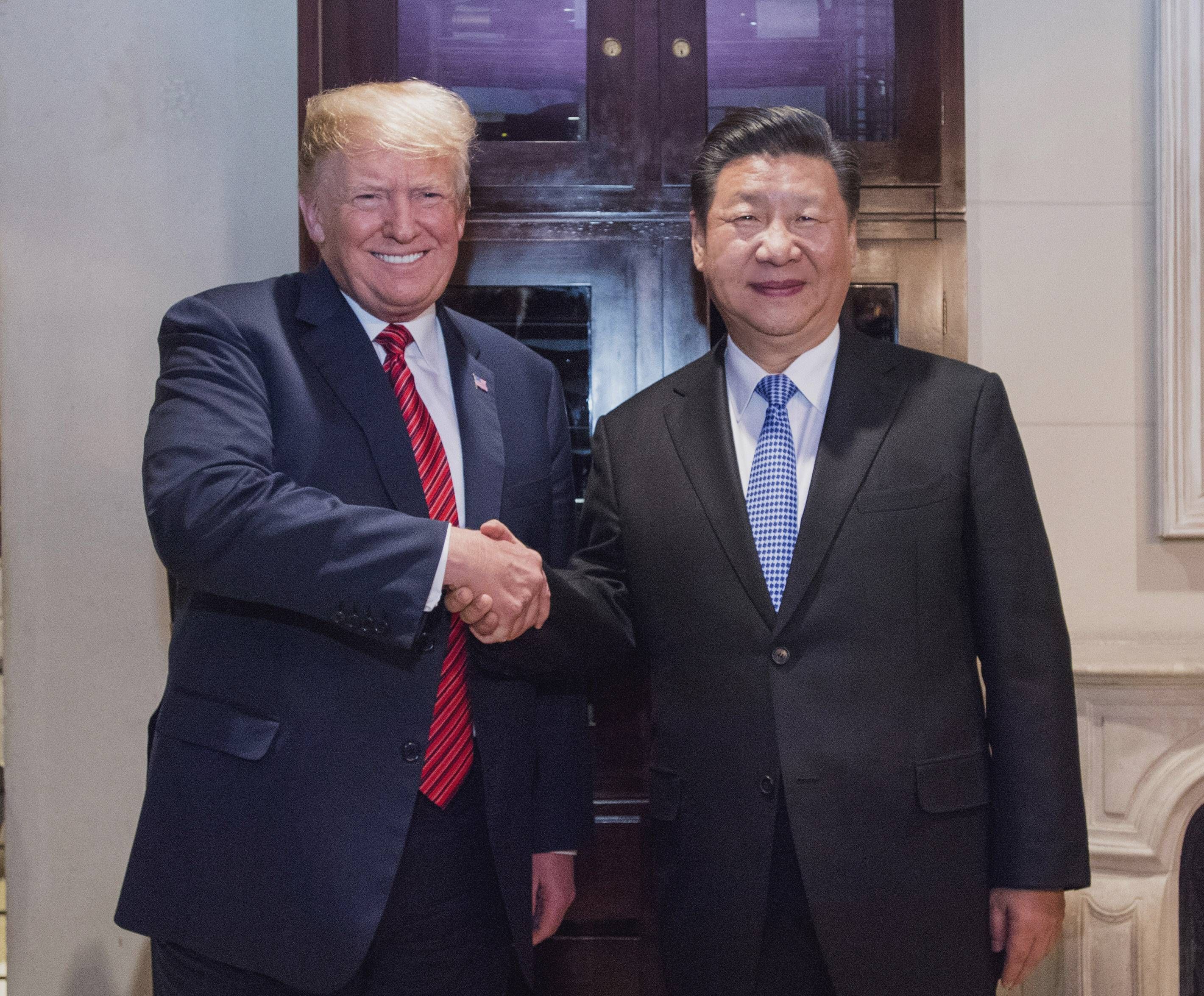 Donald Trump und Xi Jinping sollen miteinander telefoniert haben. Zuvor waren Verhandlungen über den Zollstreit zwischen beiden Ländern festgefahren.