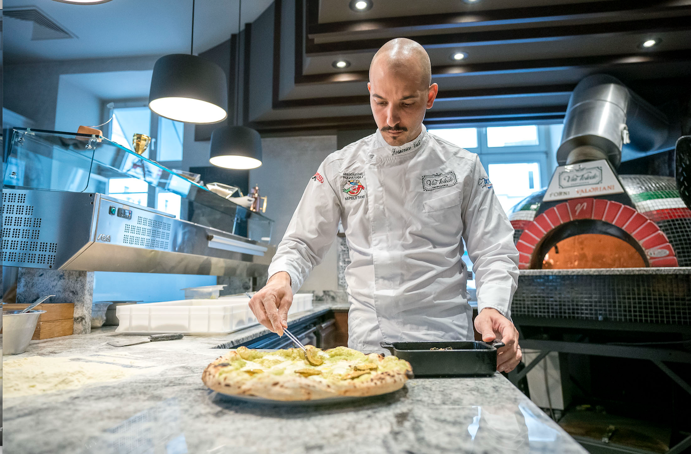 Via Toledo Betreiber Francesco Calò holte auch heuer wieder einen Stockerlplatz beim 