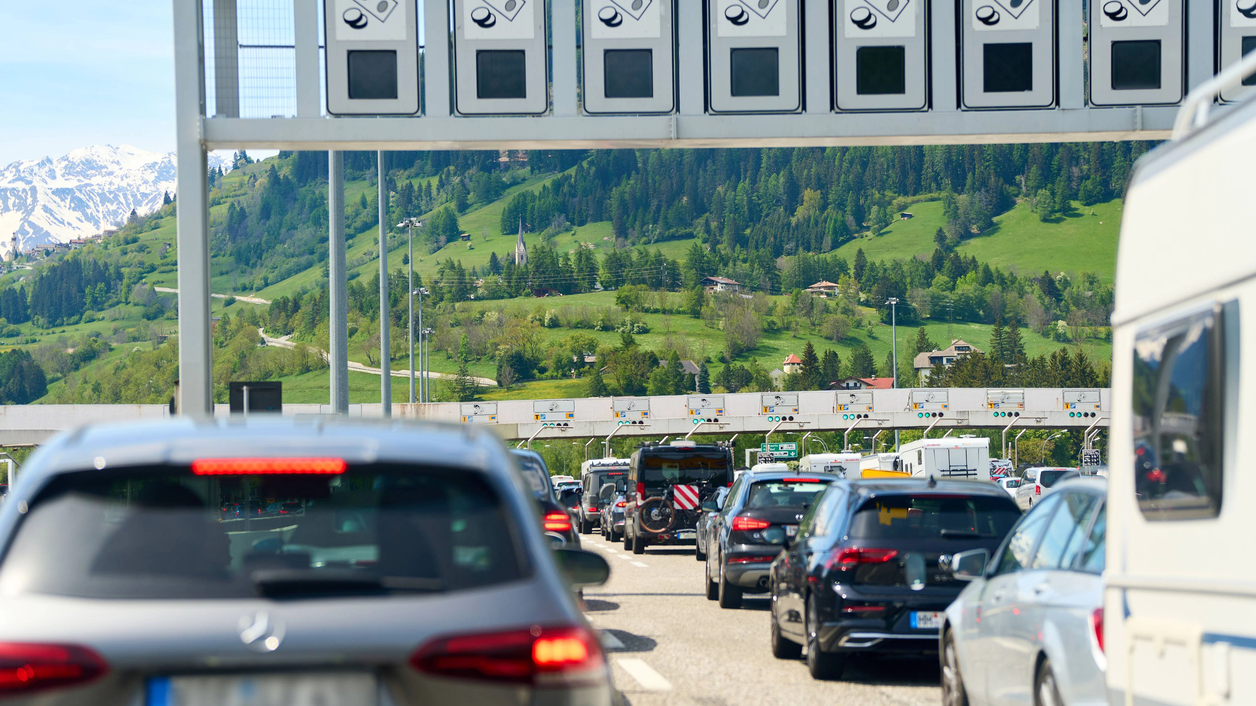 Richtung Süden droht an diesem Wochenende ein Stauchaus.