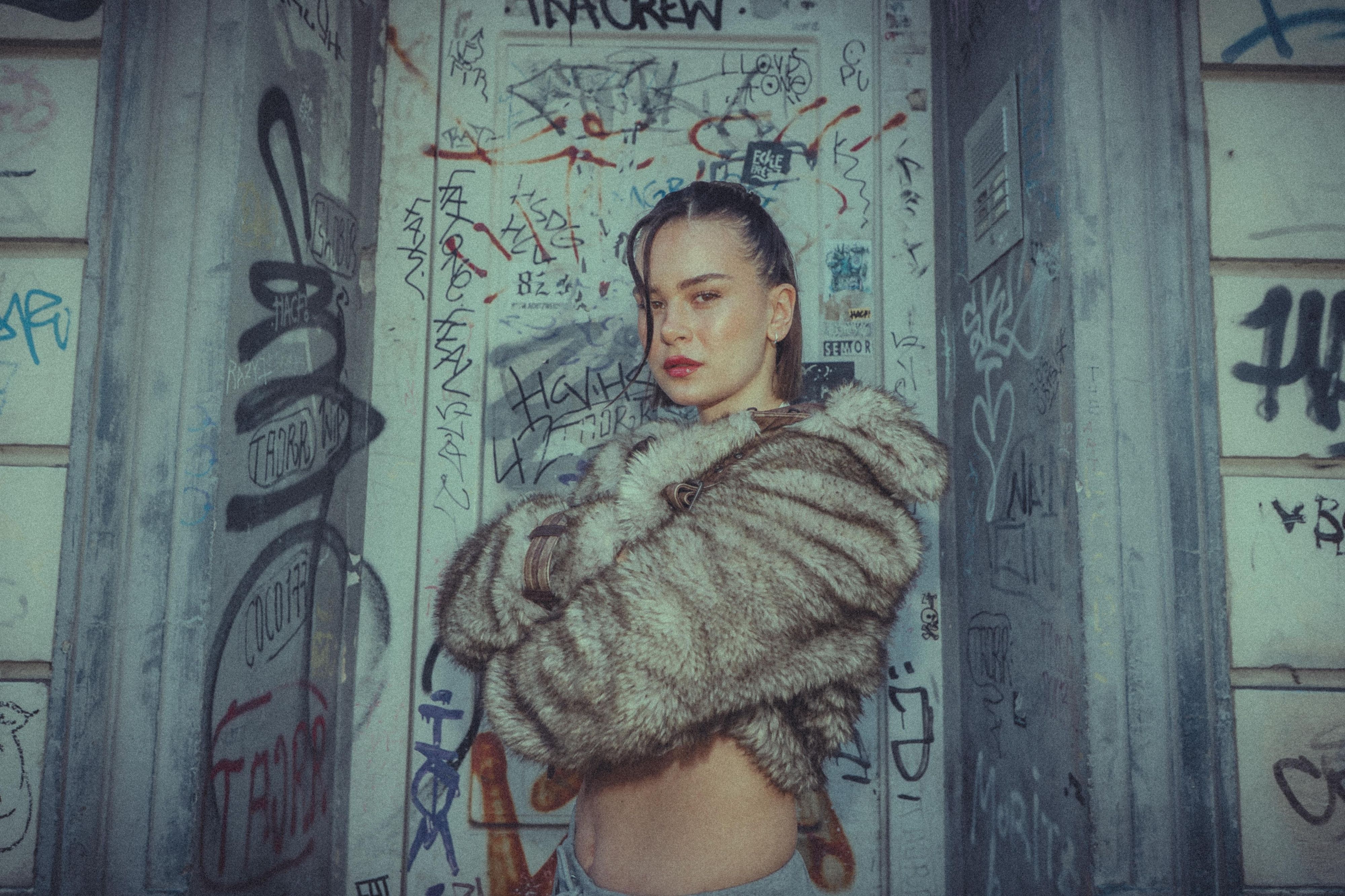 Mathea zeigt sich verletzlich.