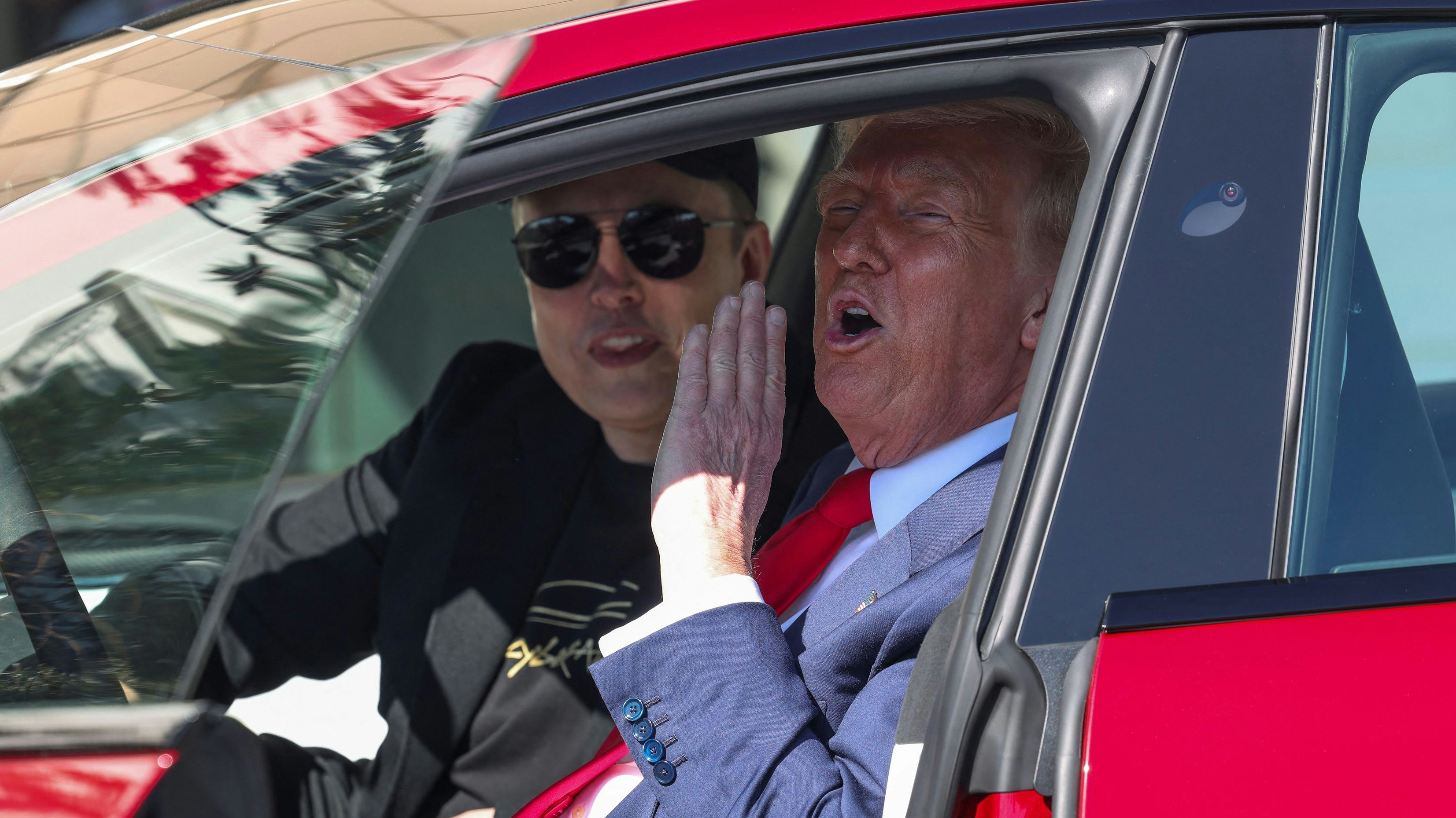 So lief die Schlammschlacht der mächtigsten Männer der USA