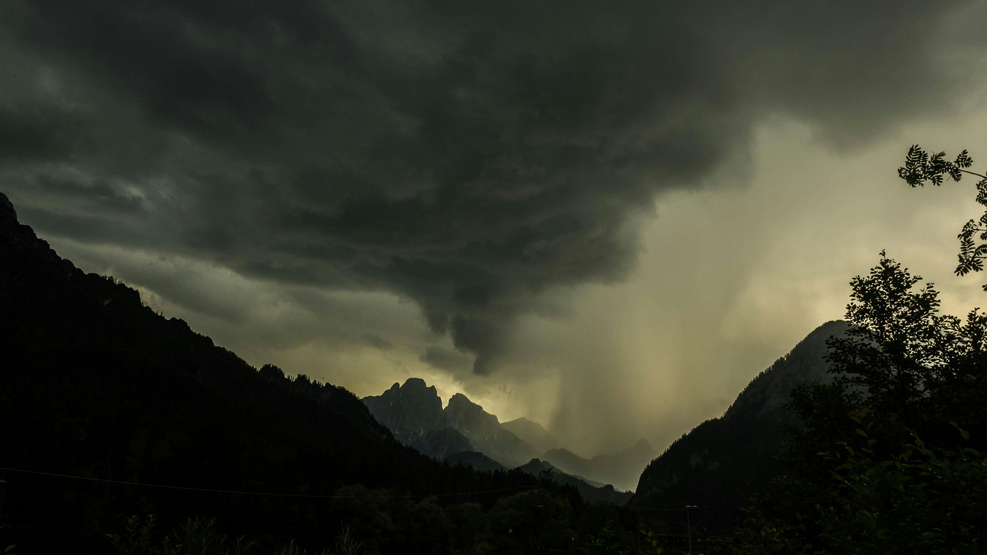 Heute.at - Gewitter-Alarm zu Pfingsten – dann wird’s sommerlich