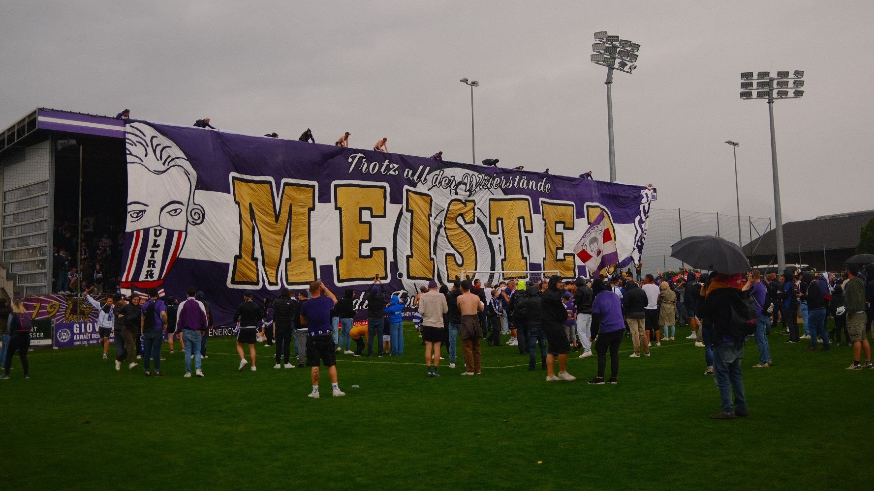 Heute.at - Kult-Klub Austria Salzburg schafft Aufstieg in 2. Liga