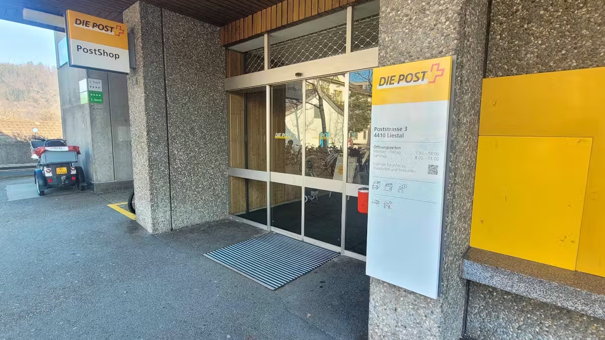 Heute.at - Post verkauft wochenlang Neonazi-Duftbäumchen