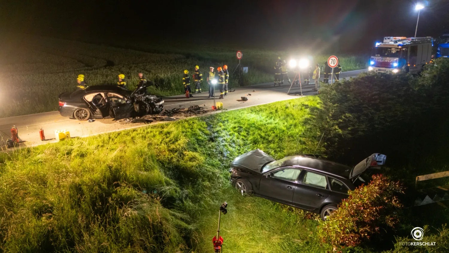 Heute.at - Heftiger Frontalcrash nach Sekundenschlaf – 5 Verletzte