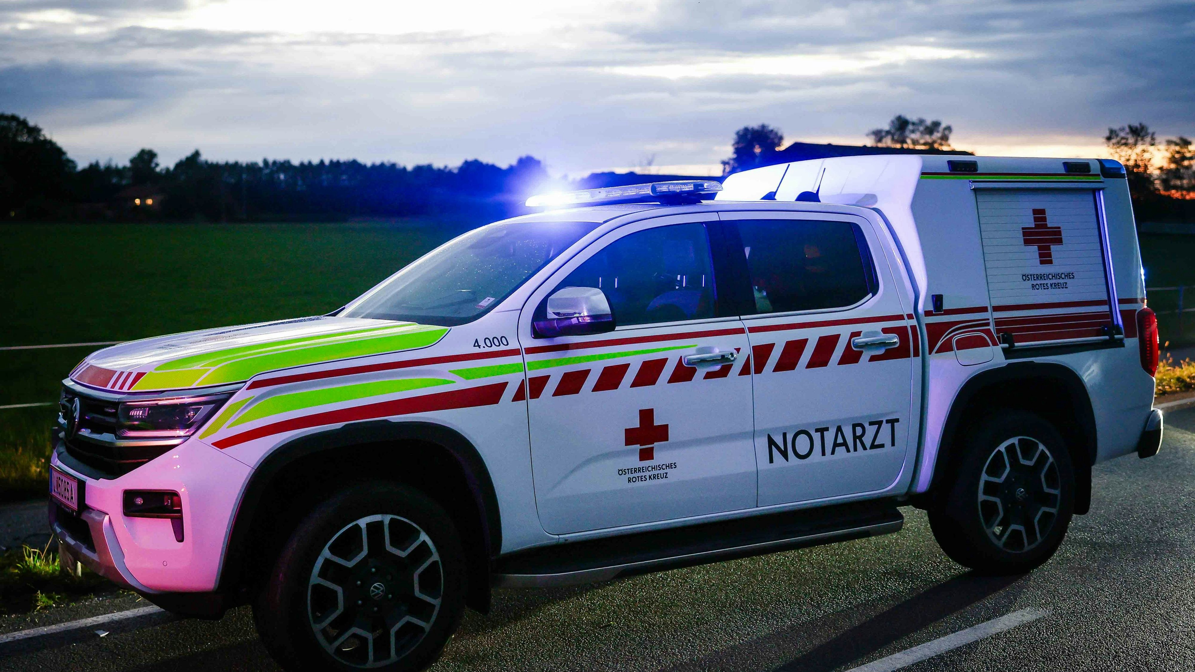 Heute.at - Tödlicher Crash – Motorrad kracht frontal in Pkw