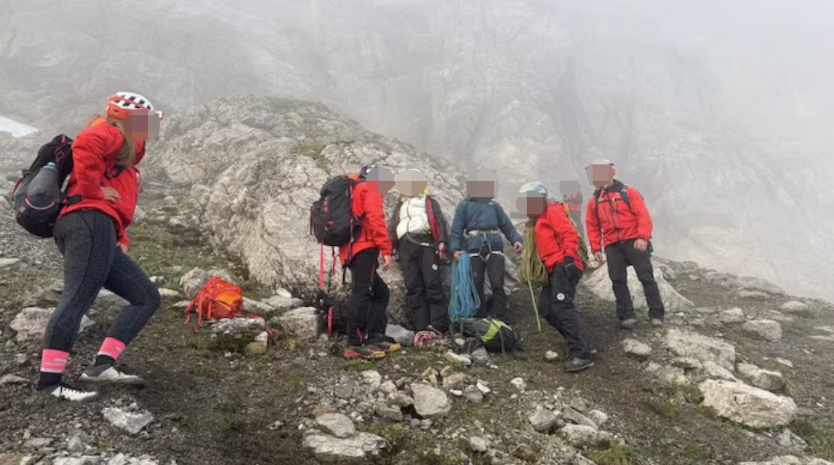 Die Bergrettung kümmerte sich um den verletzten Wanderer.