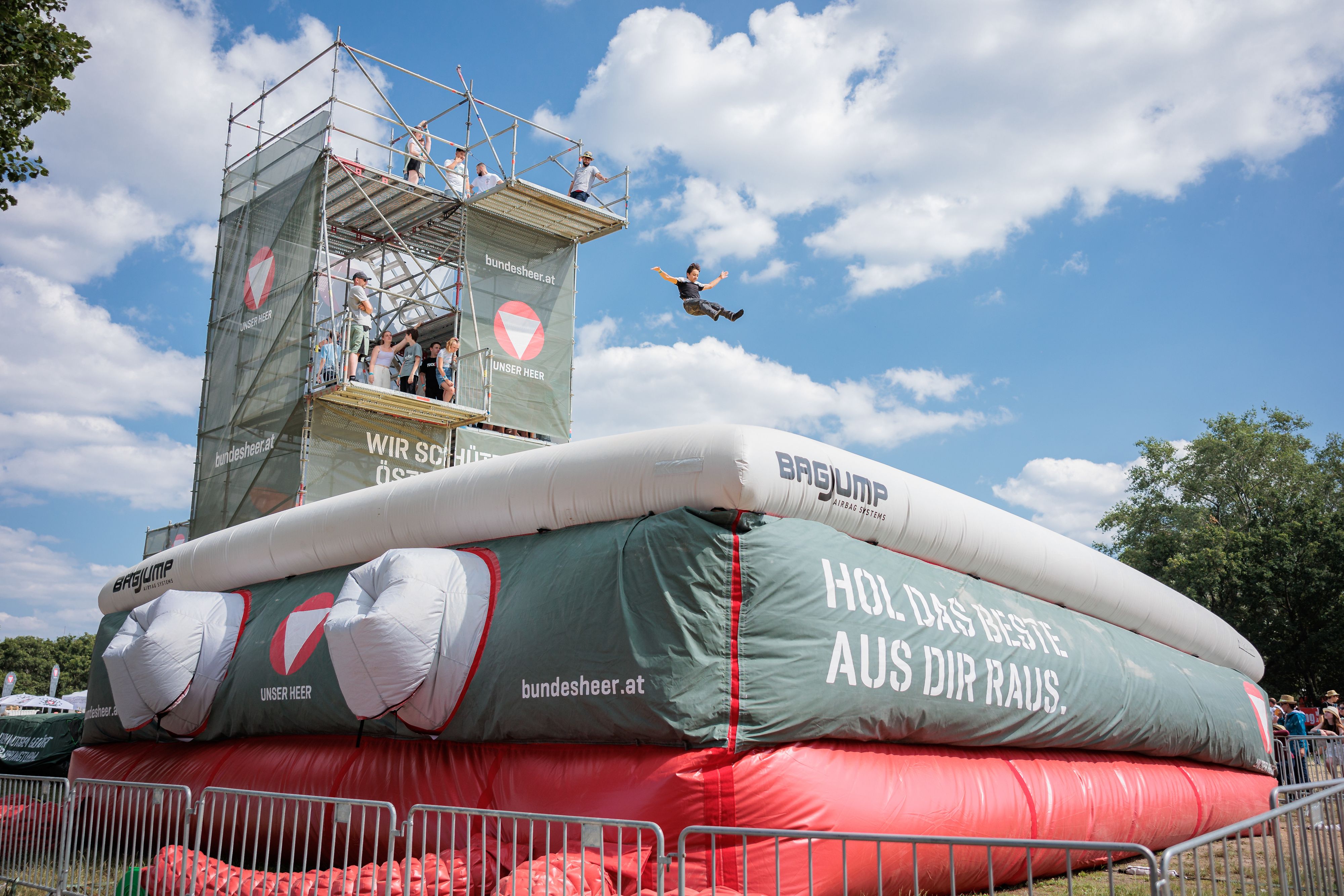 Auch heuer ist das Bundesheer wieder mit einigen Aktivitäten auf dem Donauinselfest vertreten.