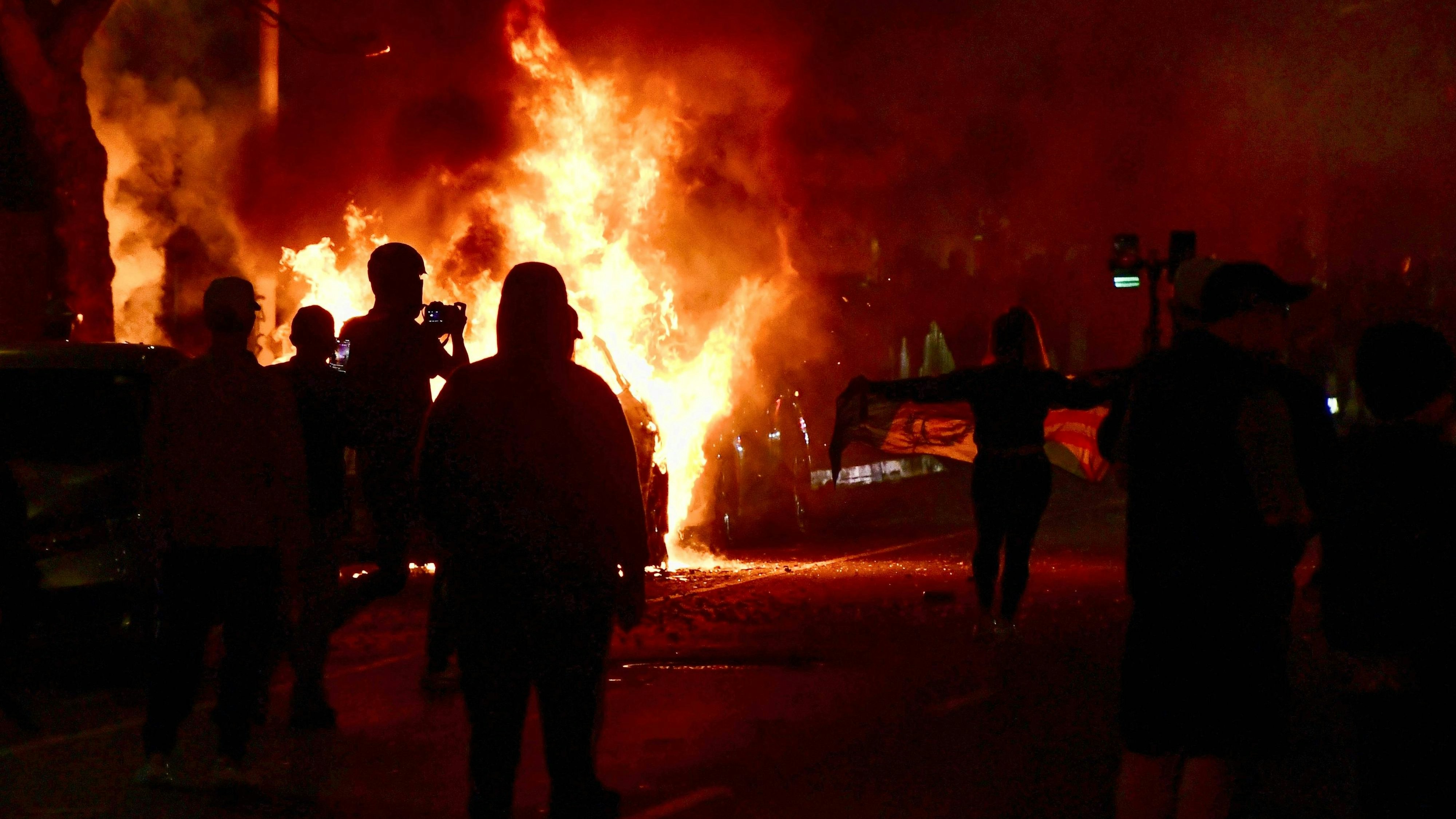 Heute.at - Trotz Armeeeinsatz: Banden plündern Innenstadt von L.A.