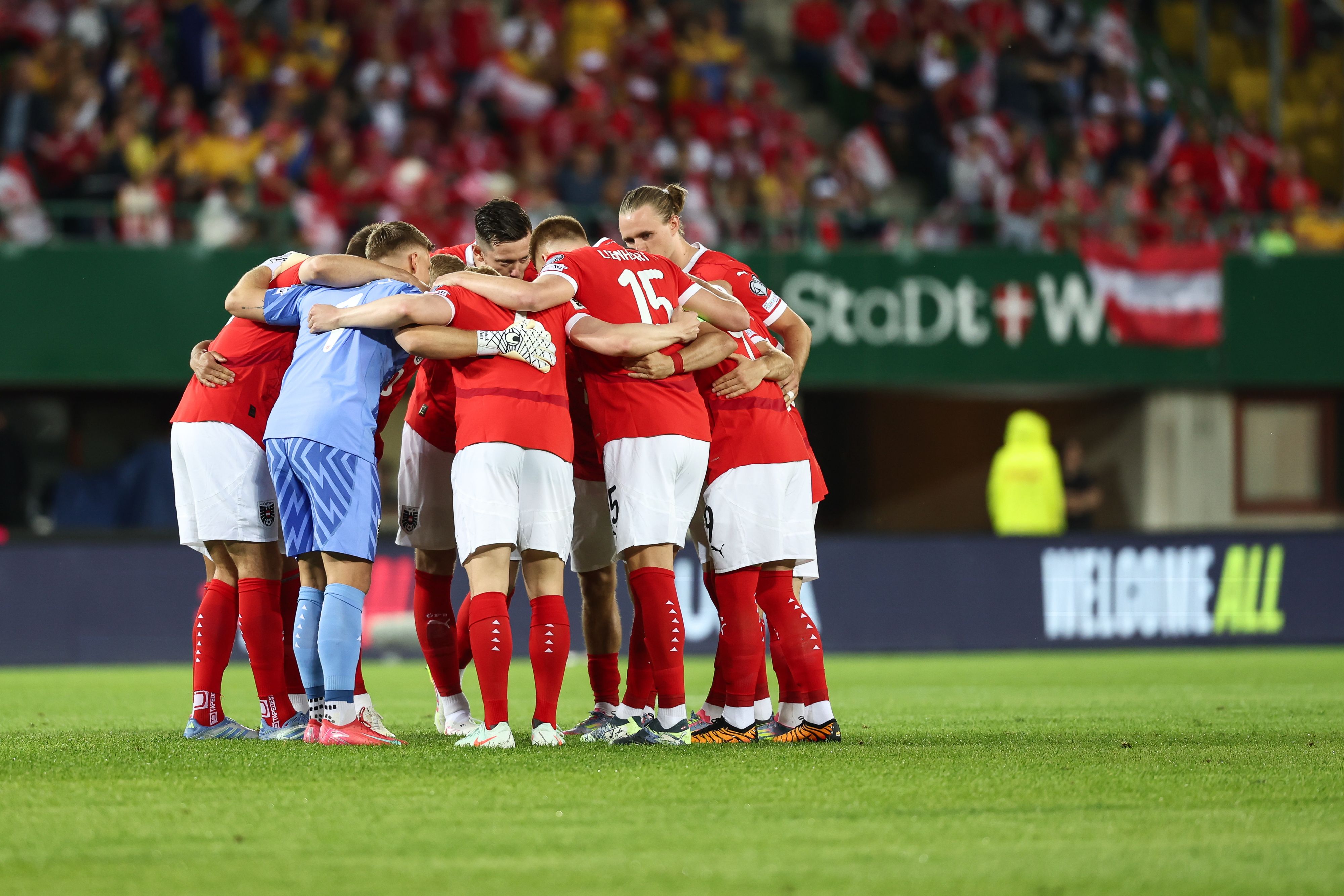 Das ÖFB-Nationalteam spielt heute mit trauerflor gegen San Marino.