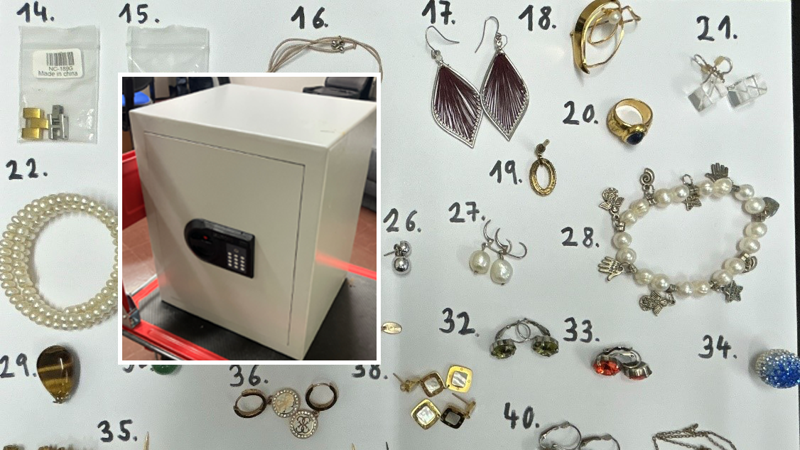 Die mutmaßlichen Täter ließen hauptsächlich Bargeld und Schmuck mitgehen.