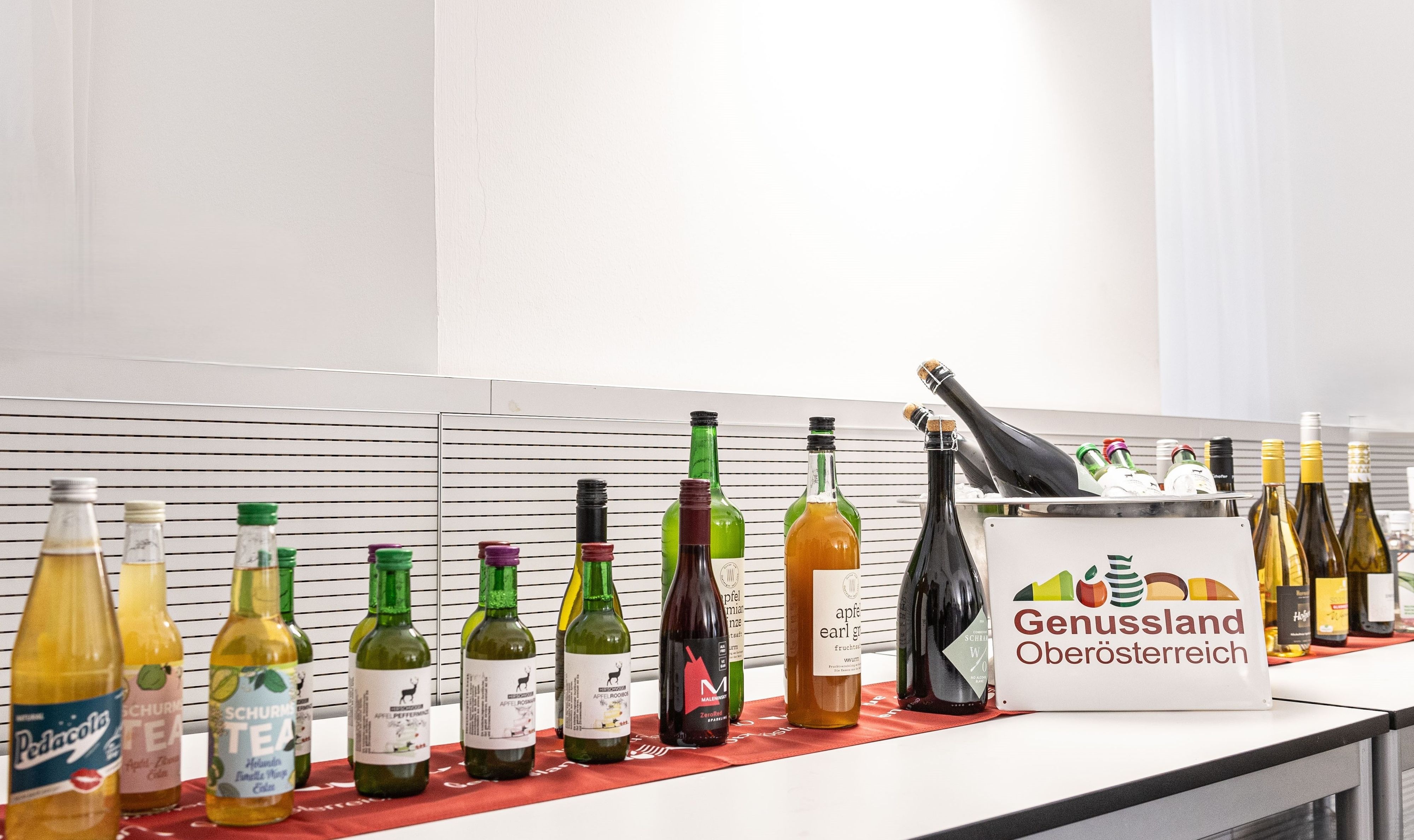 Die neue Leichtigkeit mit 30 Produkten von 14 Genussland-Partnerbetrieben genießen. 