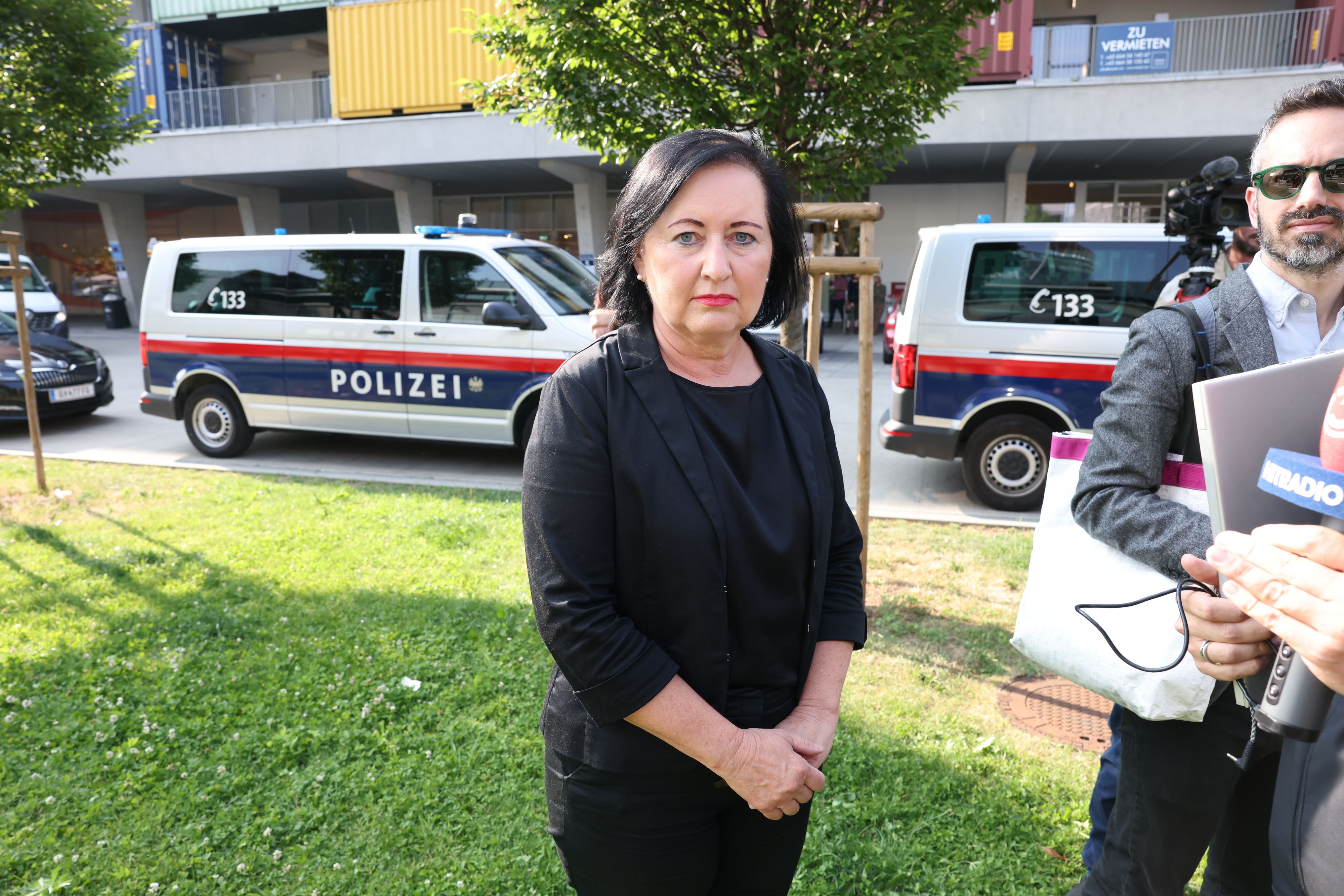 Bildungsdirektorin Elisabeth Meixner erklärt wie es nun weiter geht.