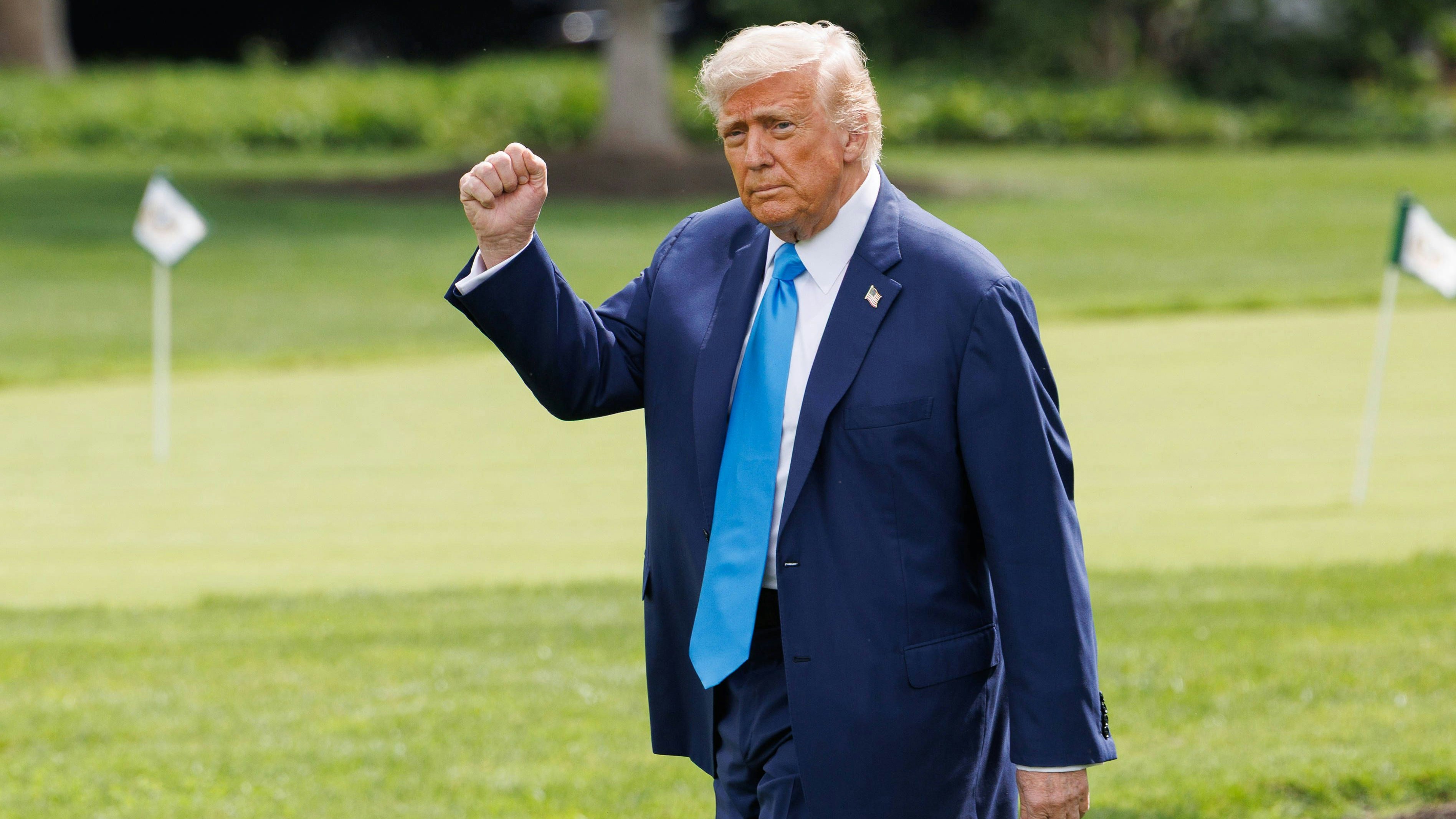Heute.at - Sieg vor Gericht: Trump behält Kommando über Garde