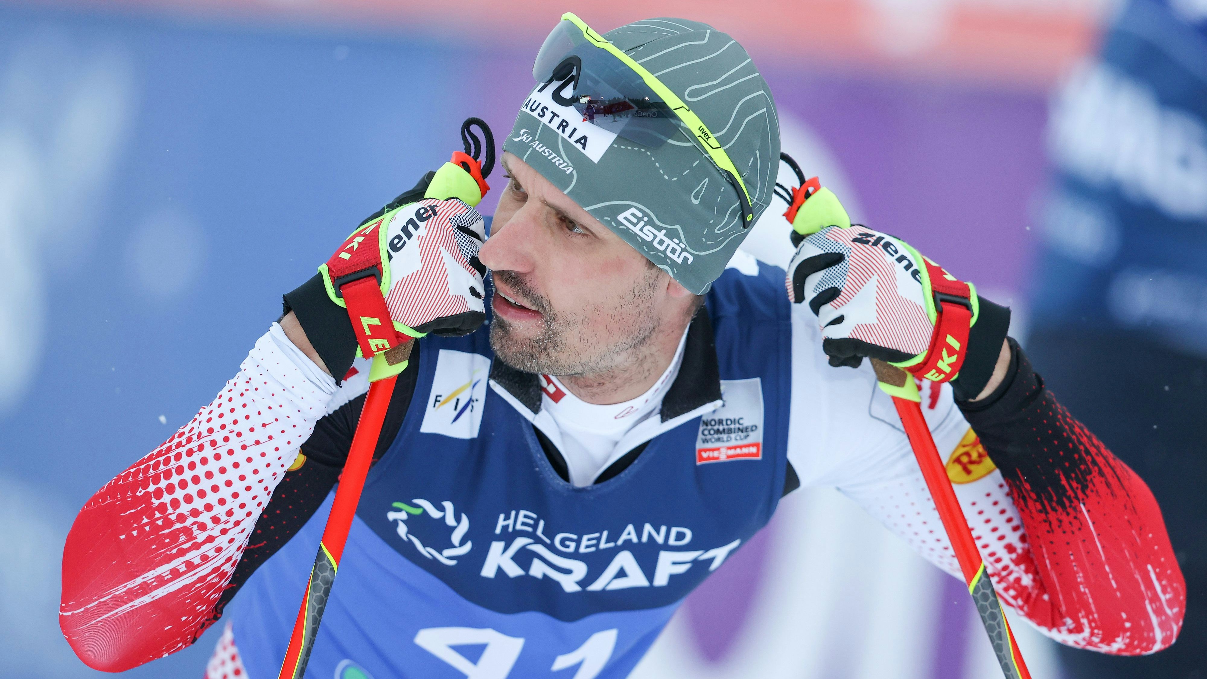 ÖSV-Ass Lukas Klapfer hat seine Team-WM-Bronzemedaille verloren. 