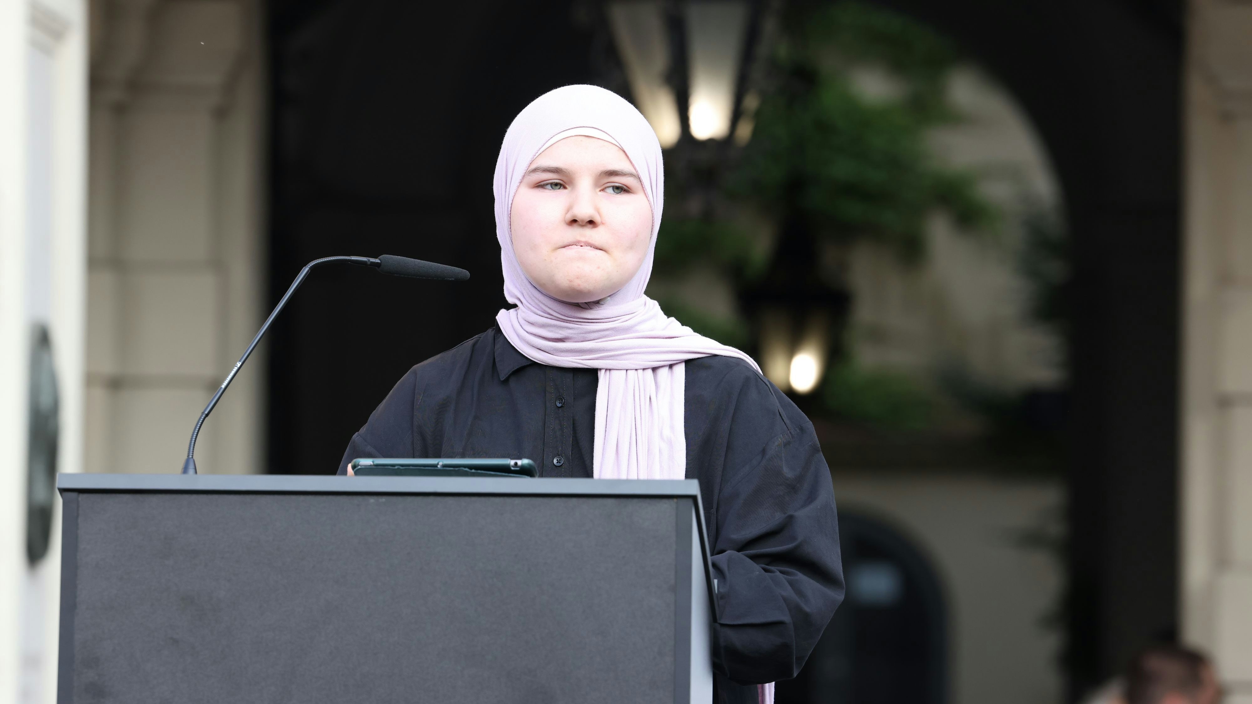 Heute.at - Wir lassen nicht zu, dass uns dieser Tag zerreißt