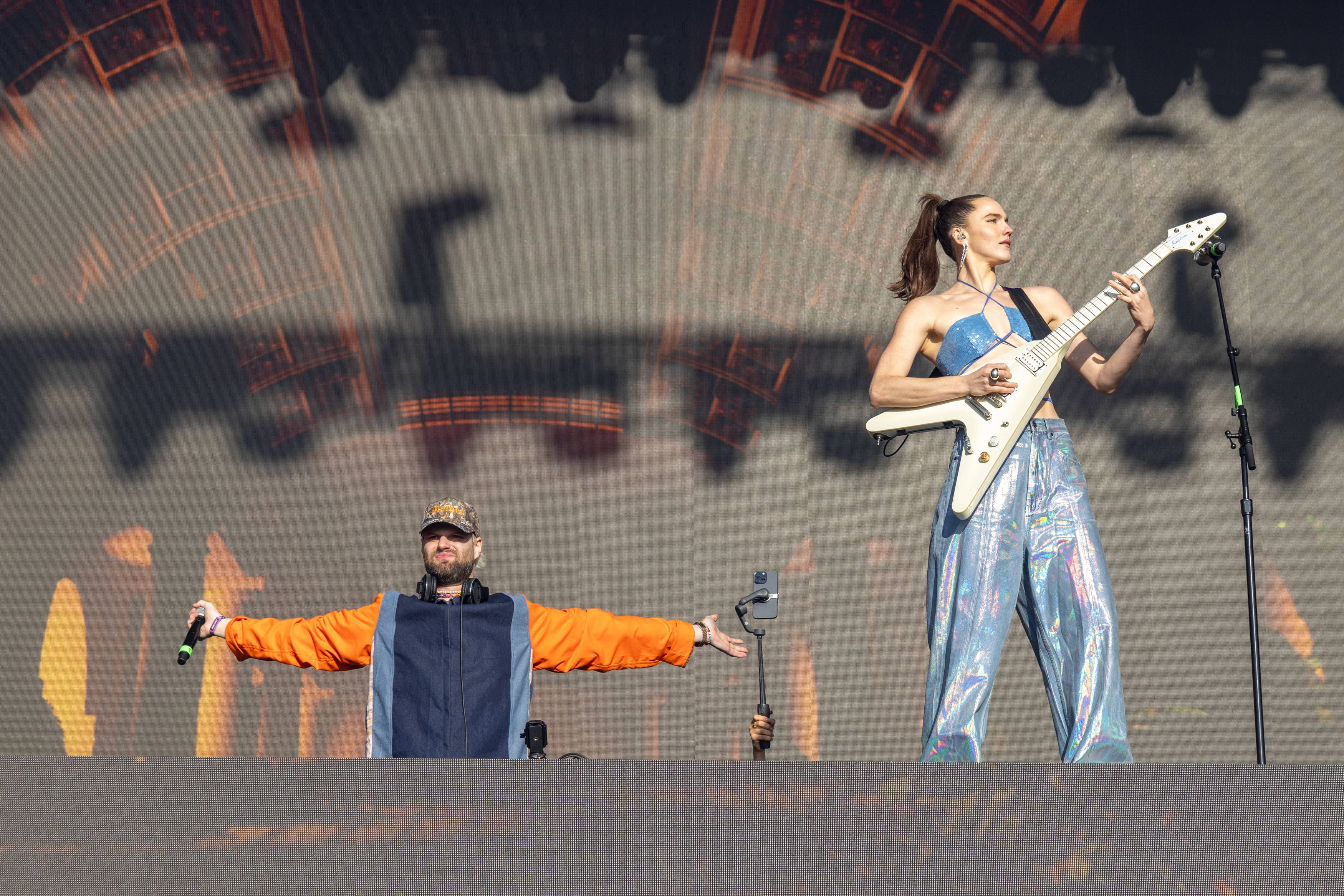 Napa Tucker Halpern and Sophie Hawley-Weld sind die Band Sofi Tukker.